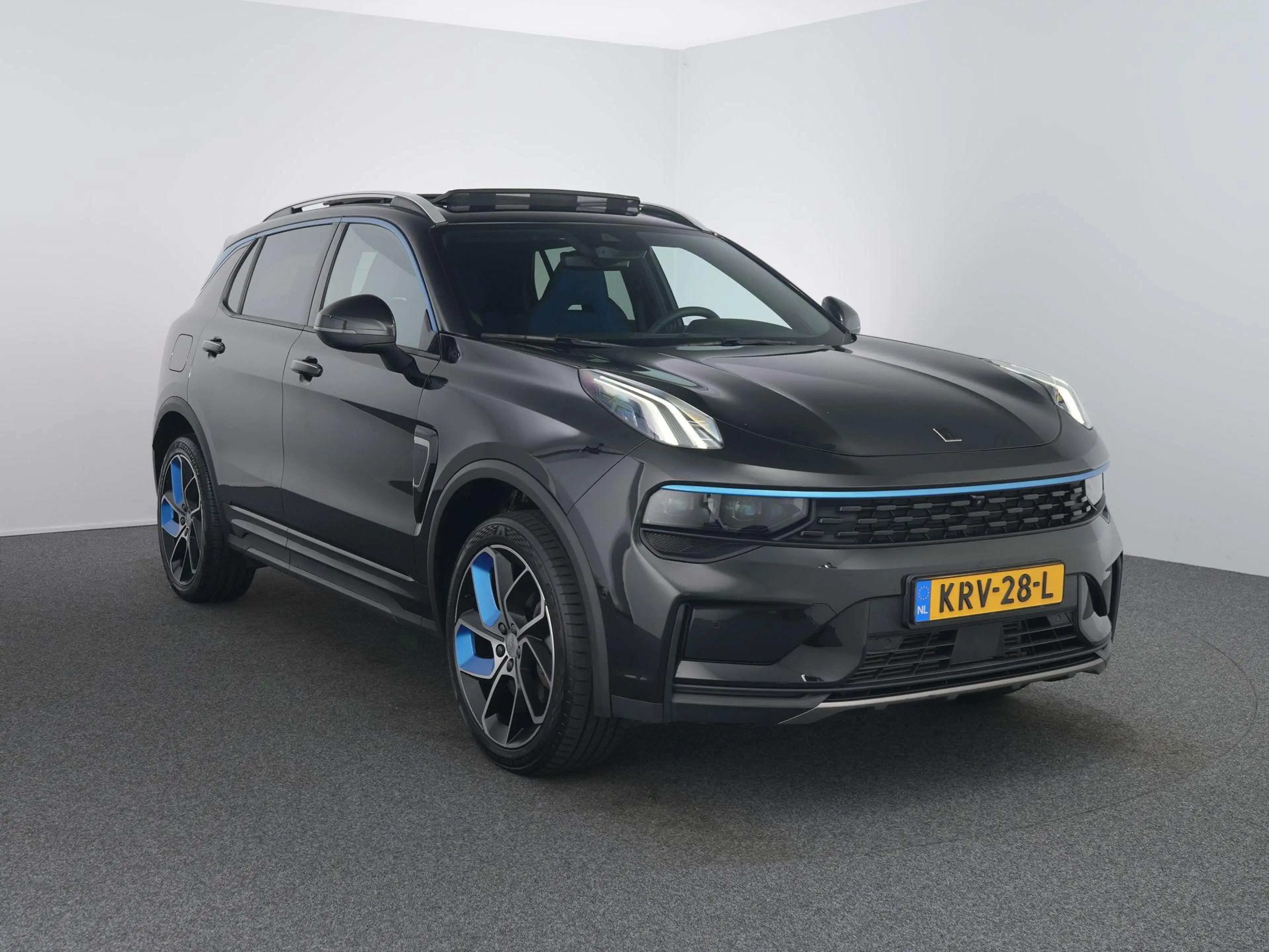 Lynk & Co 01 1.5 | Zwarte hemel | Trekhaak | Pano | ACC | 360 c — photo 9