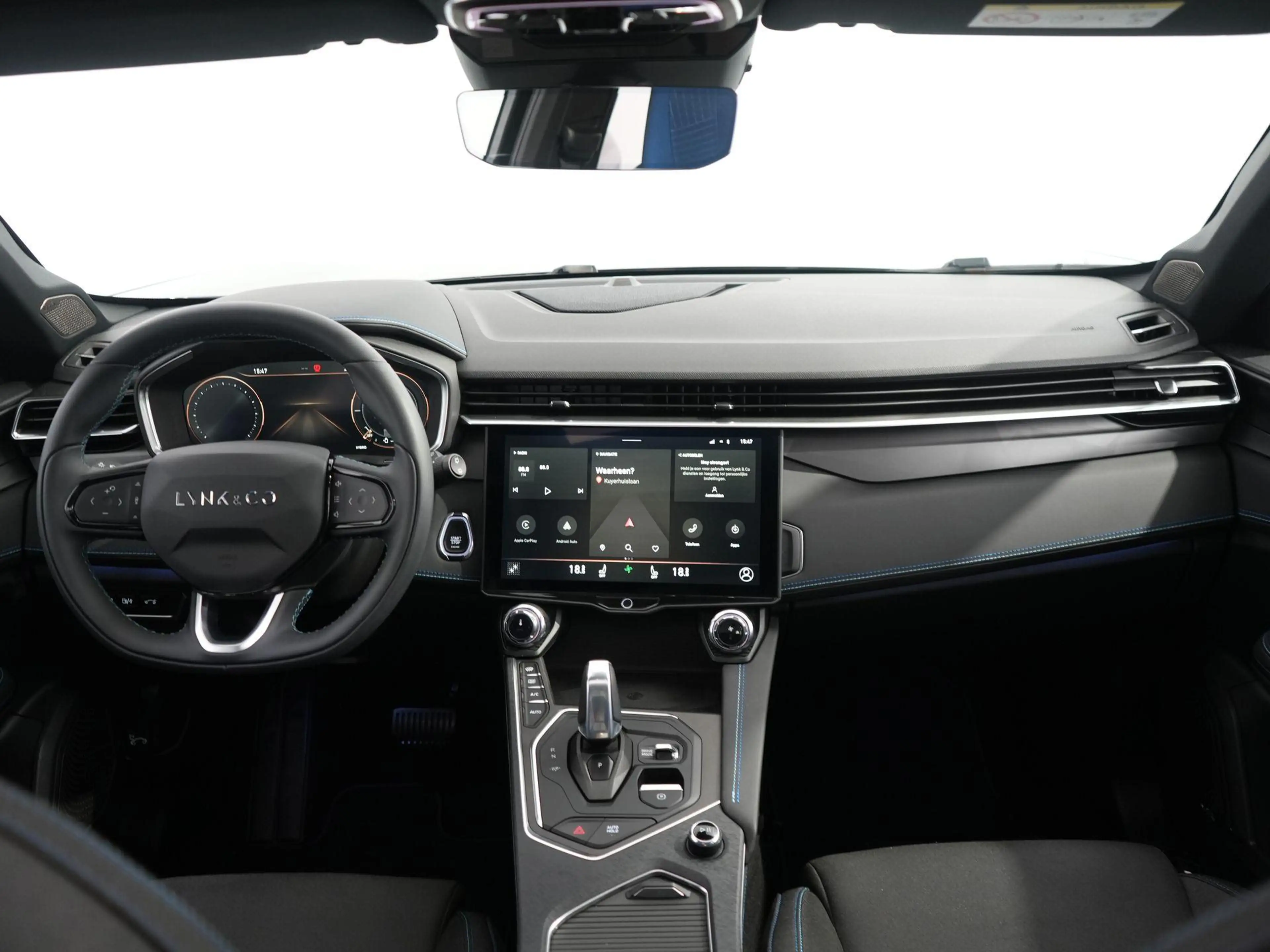 Lynk & Co 01 1.5 | Zwarte hemel | Trekhaak | Pano | ACC | 360 c — photo 11
