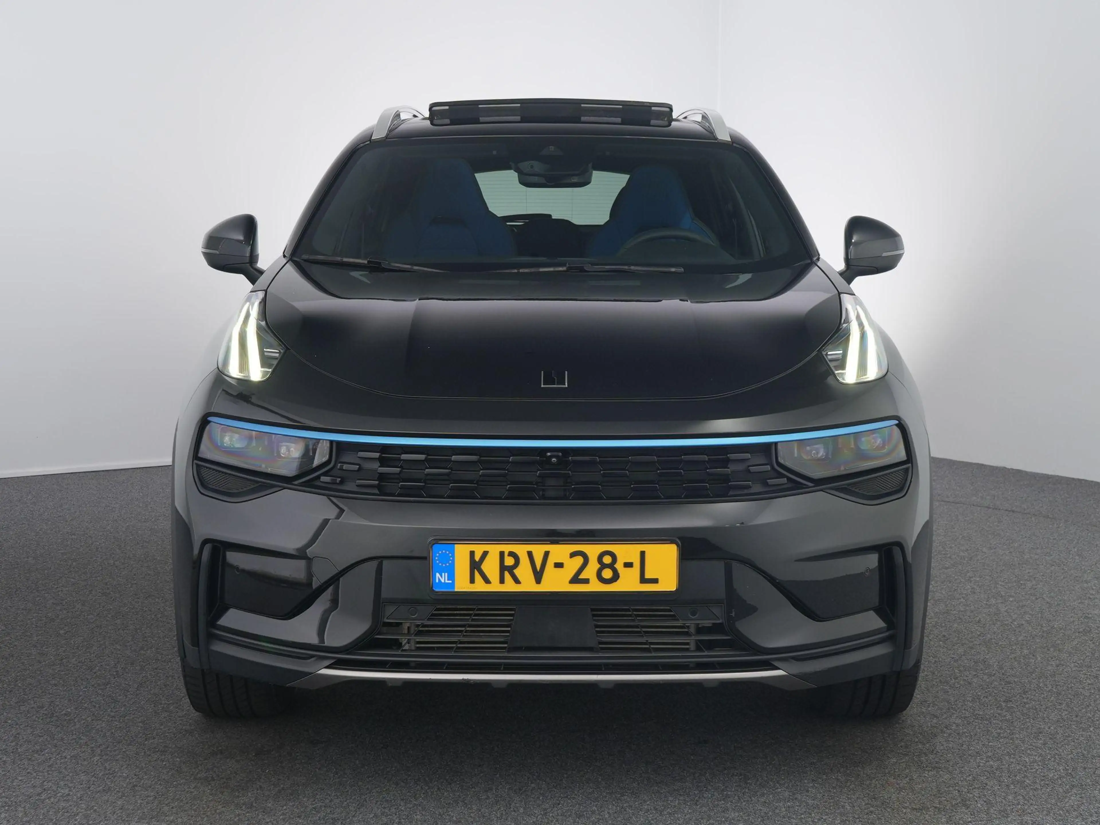 Lynk & Co 01 1.5 | Zwarte hemel | Trekhaak | Pano | ACC | 360 c — photo 5