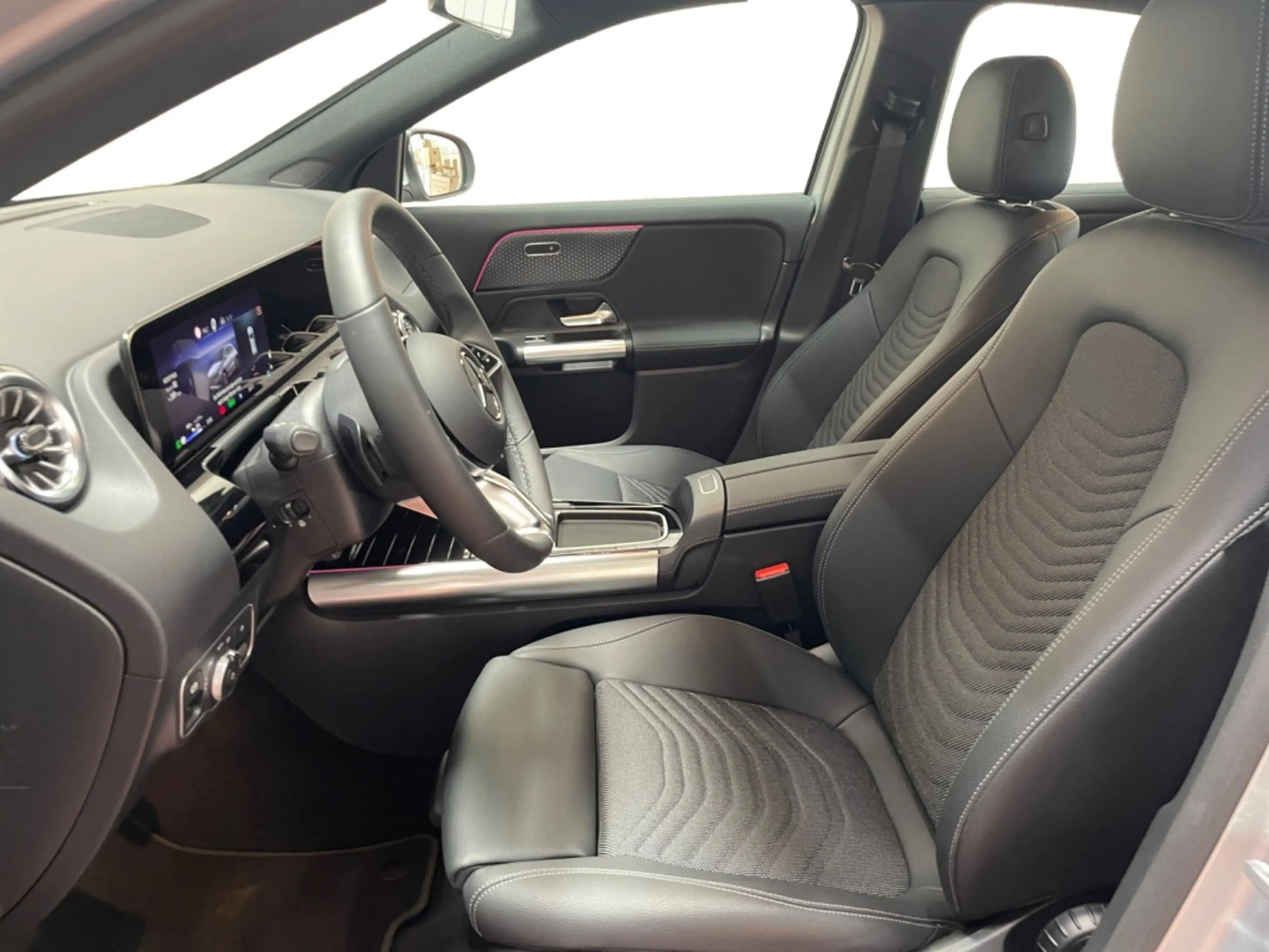 Mercedes-Benz EQA 300 4matic Progressive MBUX+Progressive+Wide — photo 9