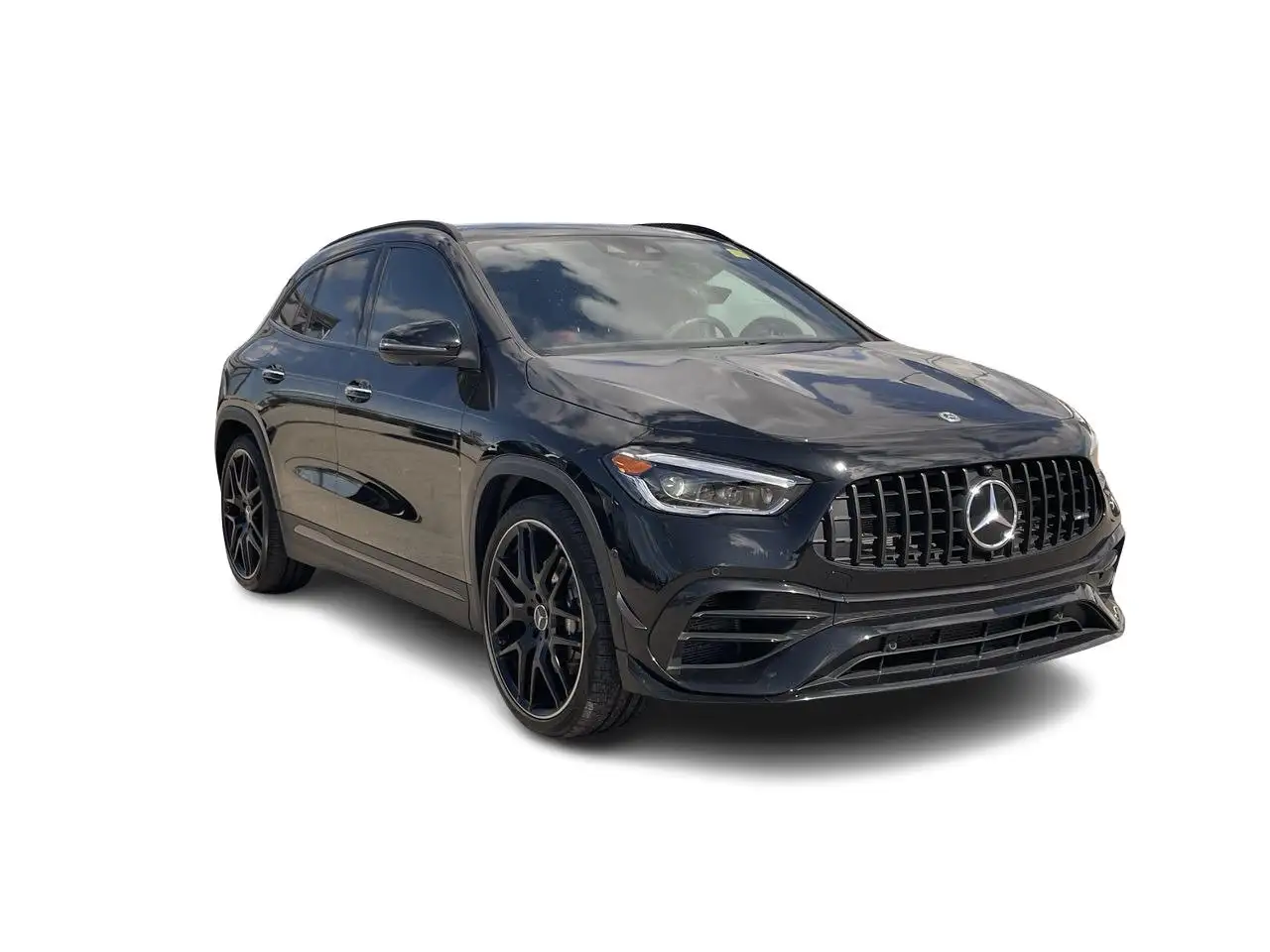 Mercedes-Benz GLA снимка Mercedes-Benz GLA