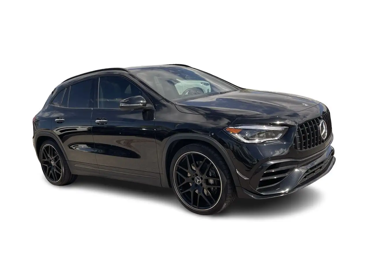 Mercedes-Benz GLA снимка Mercedes-Benz GLA