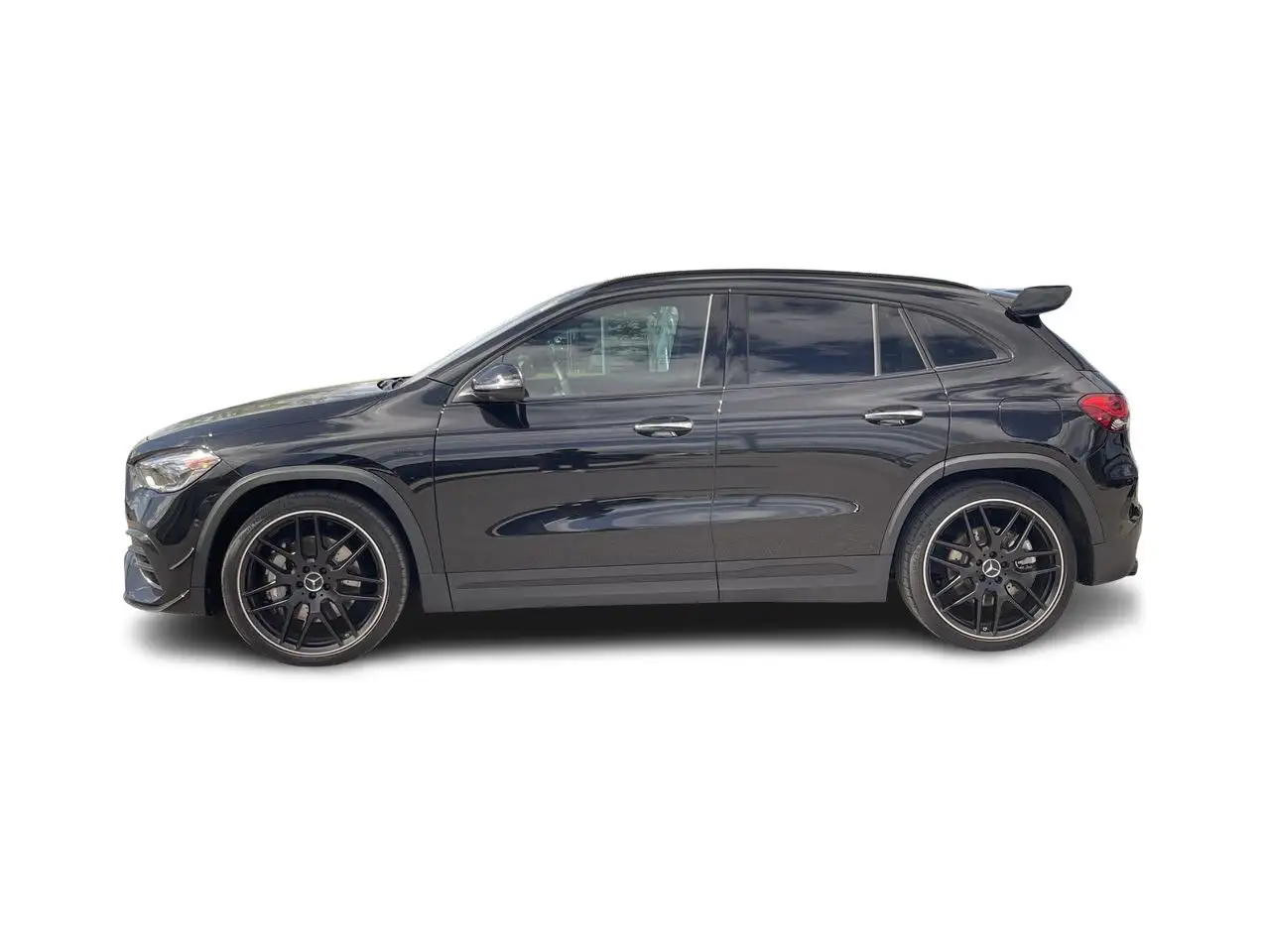 Mercedes-Benz GLA снимка Mercedes-Benz GLA