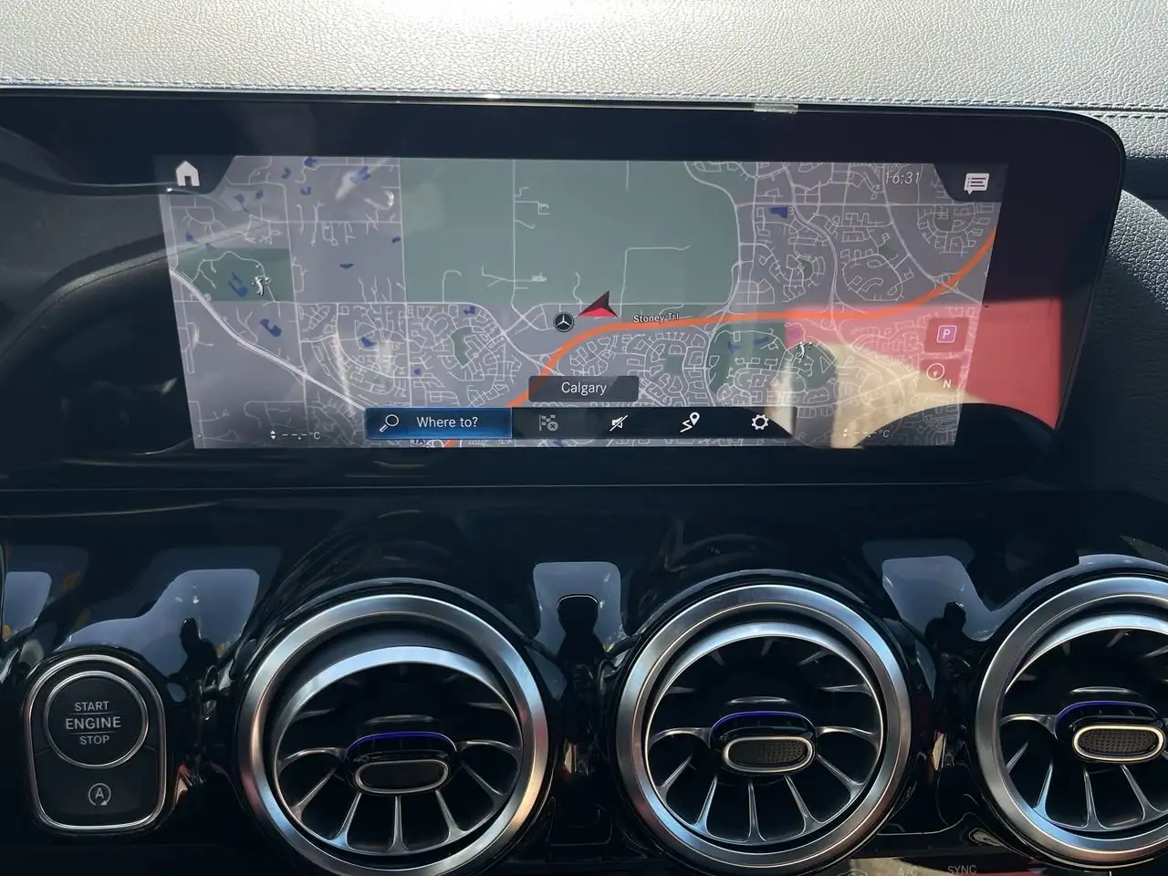 Mercedes-Benz GLA снимка Mercedes-Benz GLA