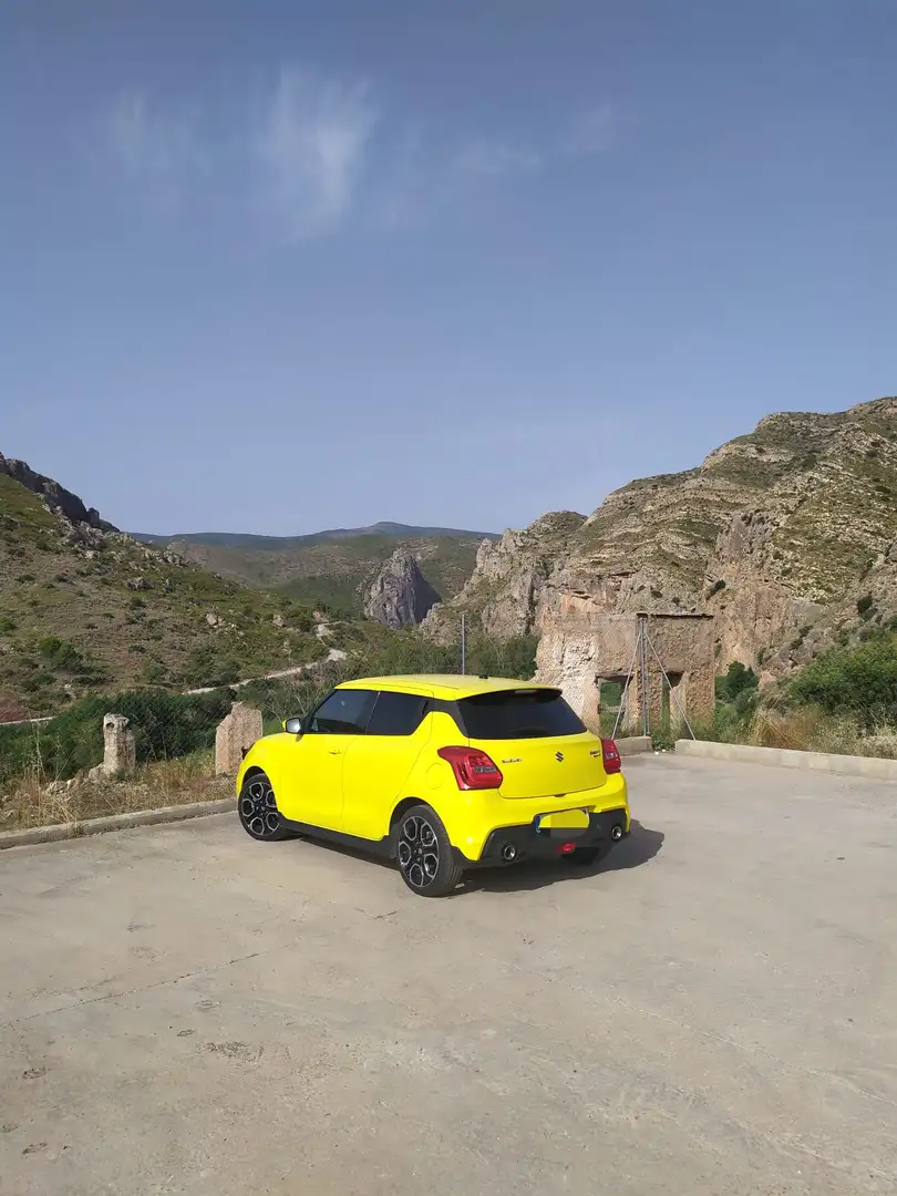 Suzuki Swift 1.4 Sport 140 cv Amarillo - 1