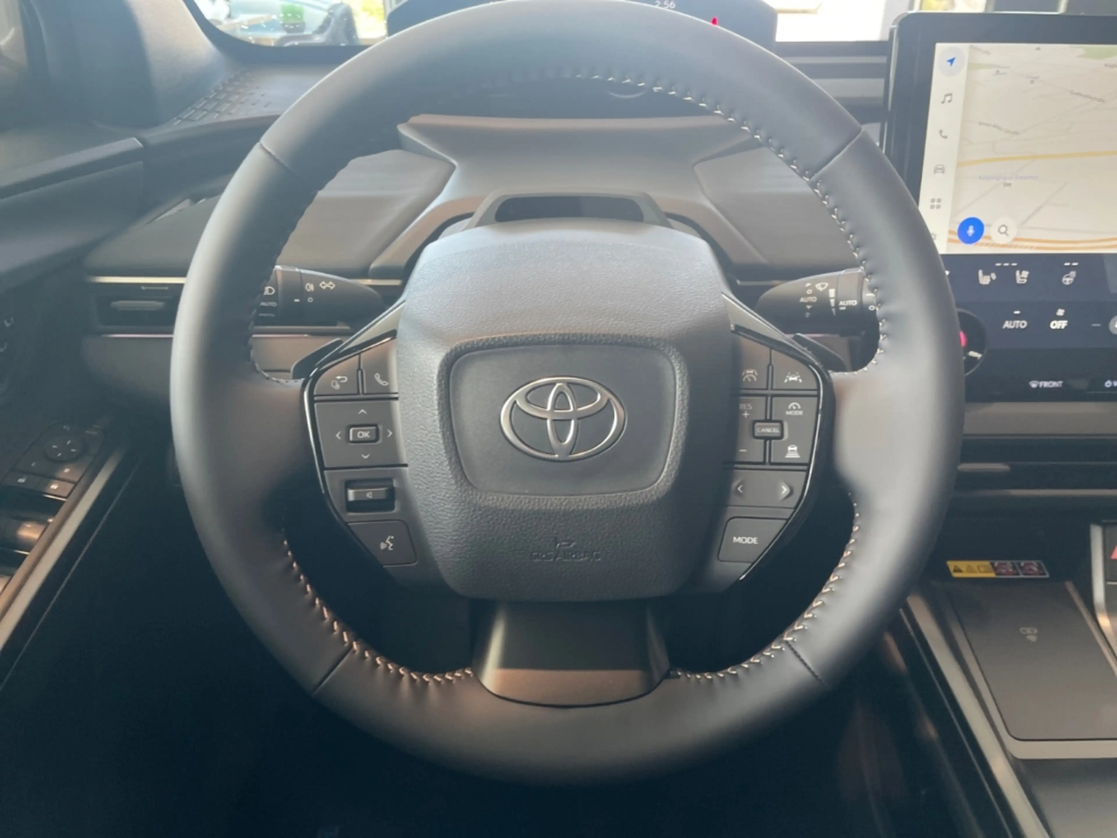 Toyota bZ4X Touring BEV 280kW ECV 4x4 5-tuerig LOUNGE Gru — photo 13