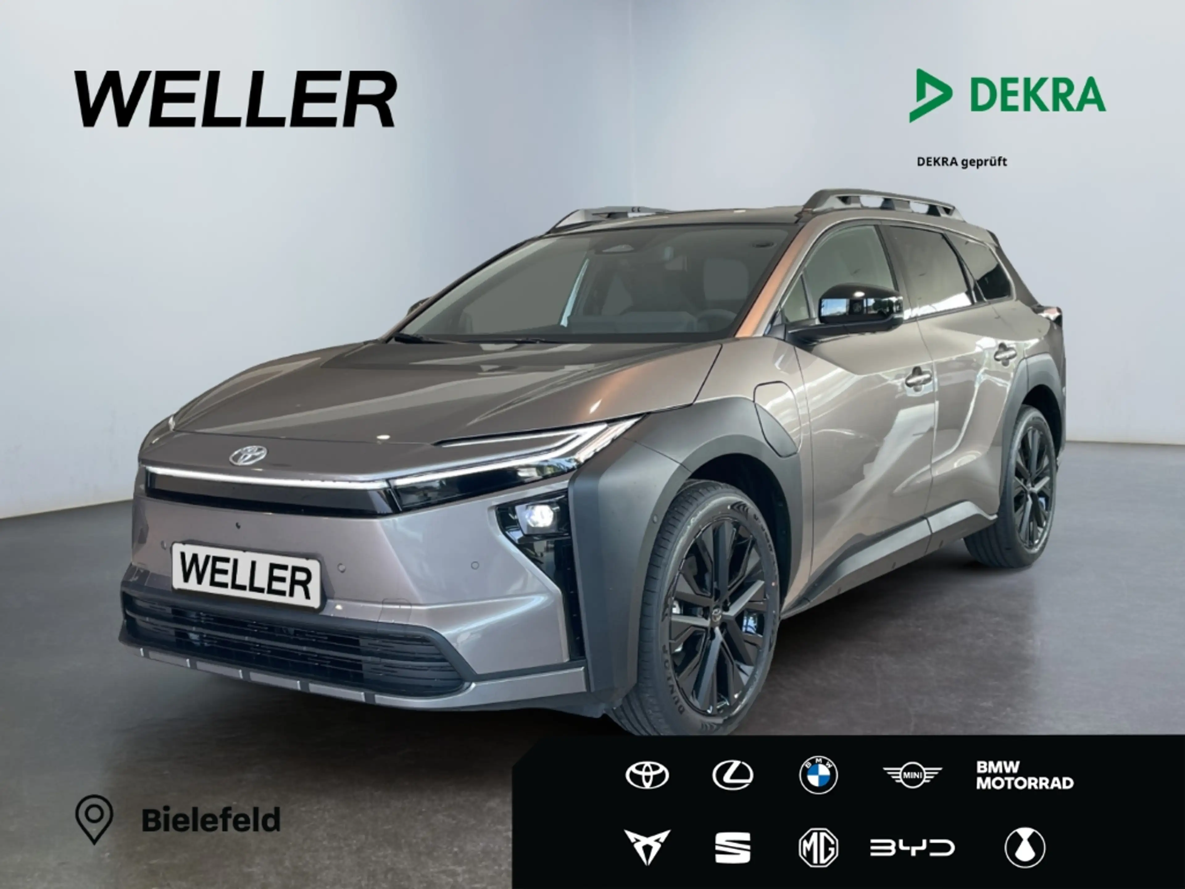 Toyota bZ4X Touring BEV 280kW ECV 4x4 5-tuerig LOUNGE Gru
