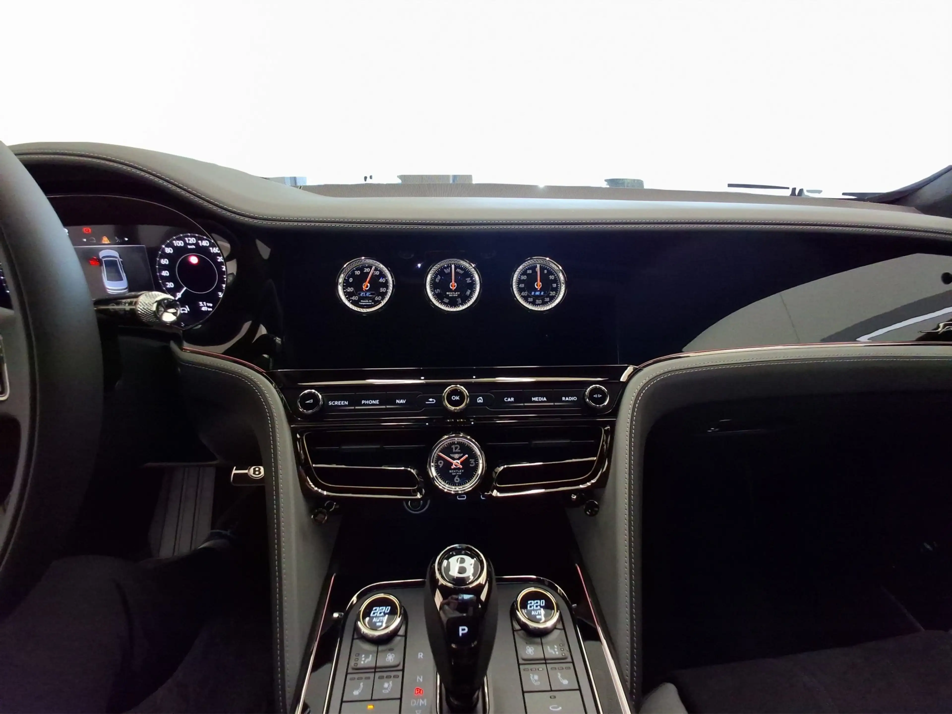 Bentley Flying Spur New Flying Spur V8 PHEV Speed — photo 8