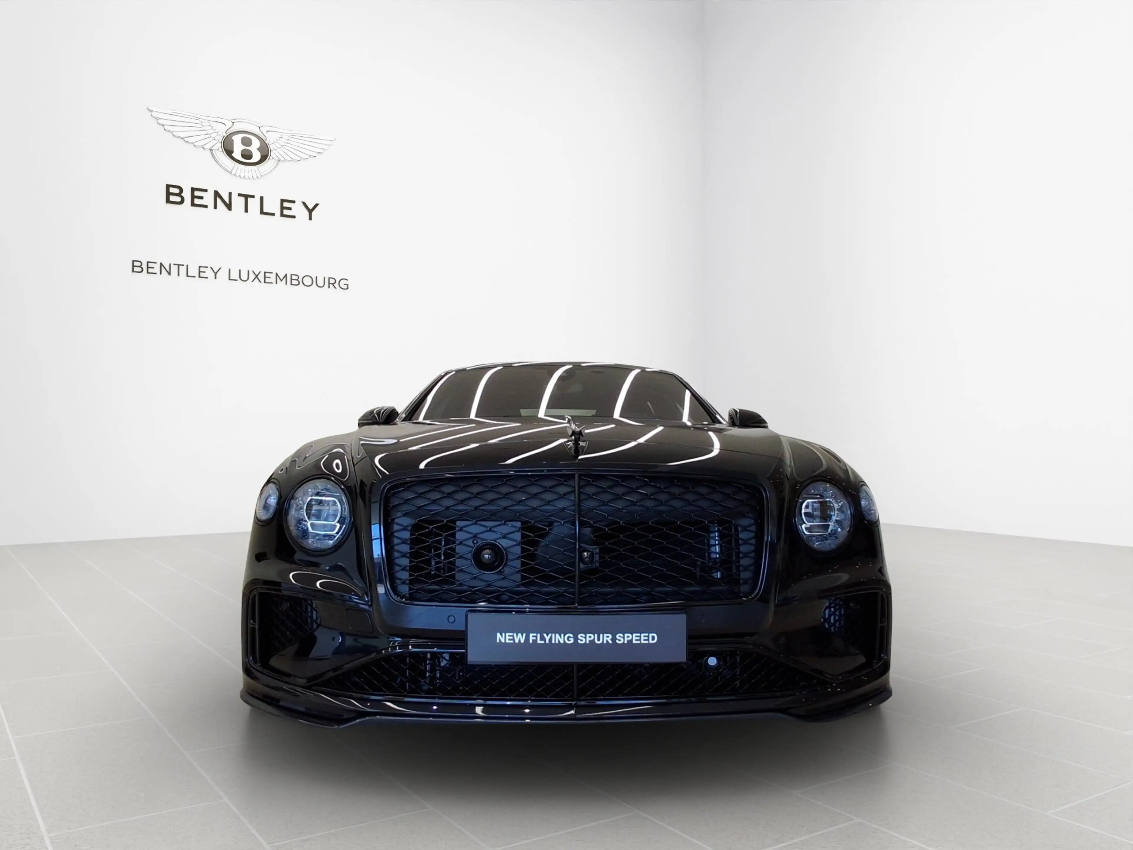 Bentley Flying Spur New Flying Spur V8 PHEV Speed — photo 7