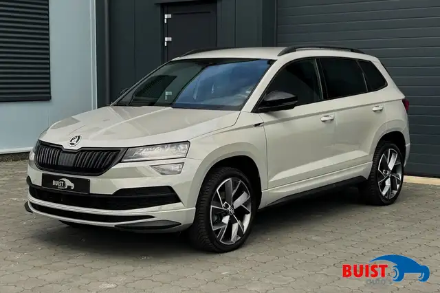 Skoda Karoq 1.5 TSI ACT 150pk DSG Sportline LED 19" KEYLESS WI