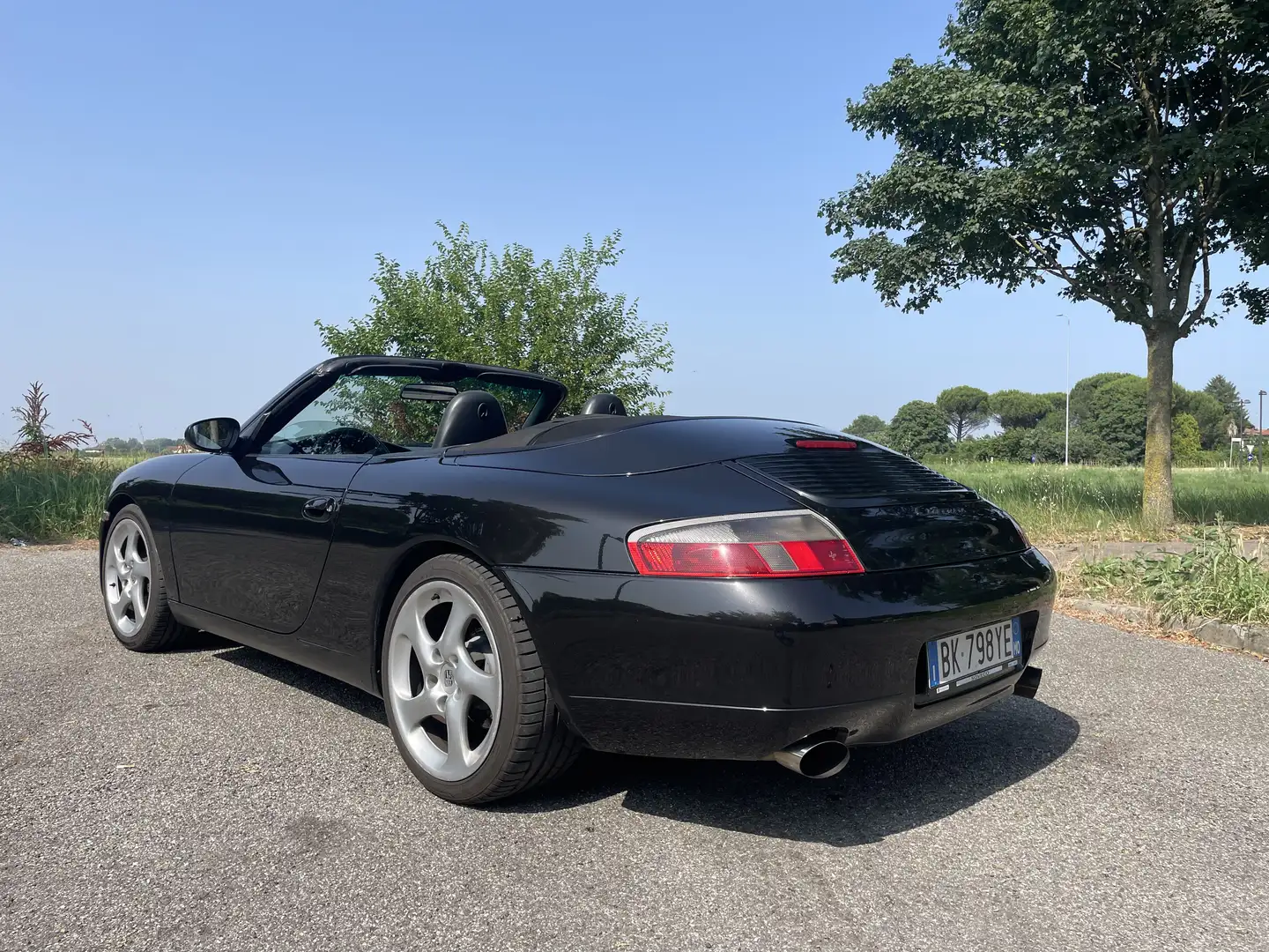 Porsche 911 Cabrio 3.4 Carrera Nero - 2