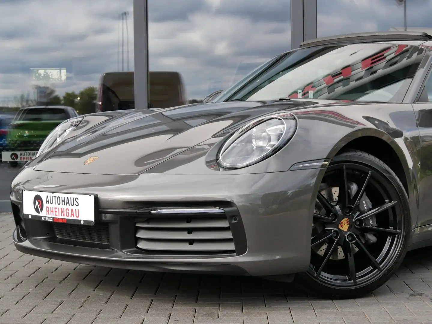 Porsche 911 992 Carrera 3.0 Chrono/Matrix/Carbon/RaceTex Grau - 2