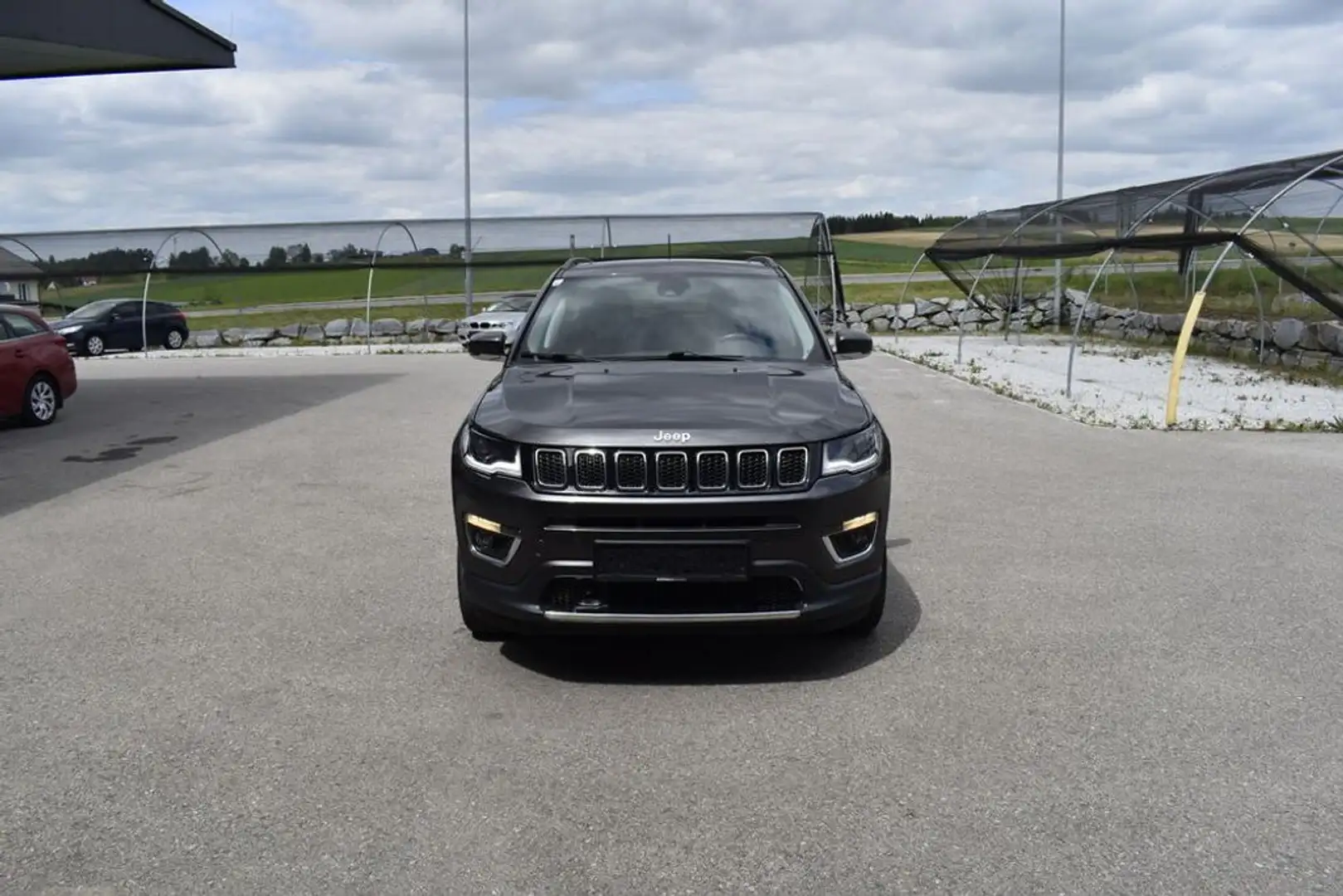 Jeep Compass Limited AWD Grau - 2