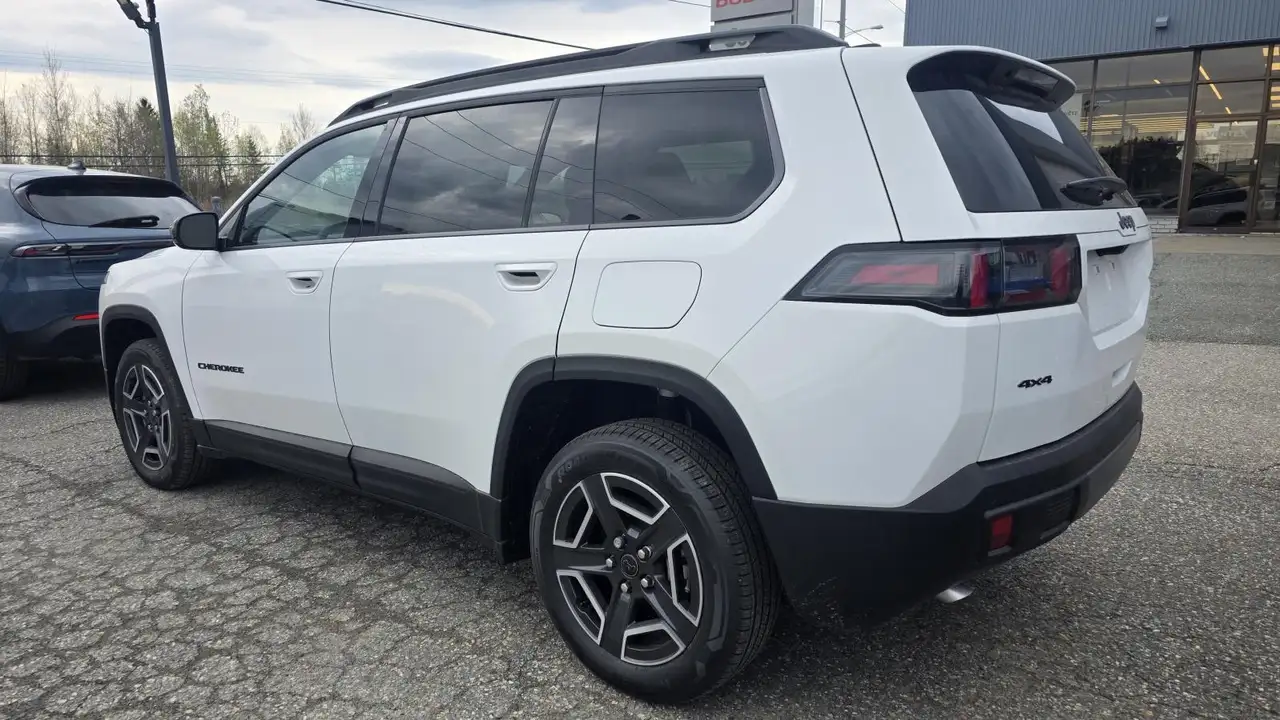 Jeep Cherokee снимка Jeep Cherokee