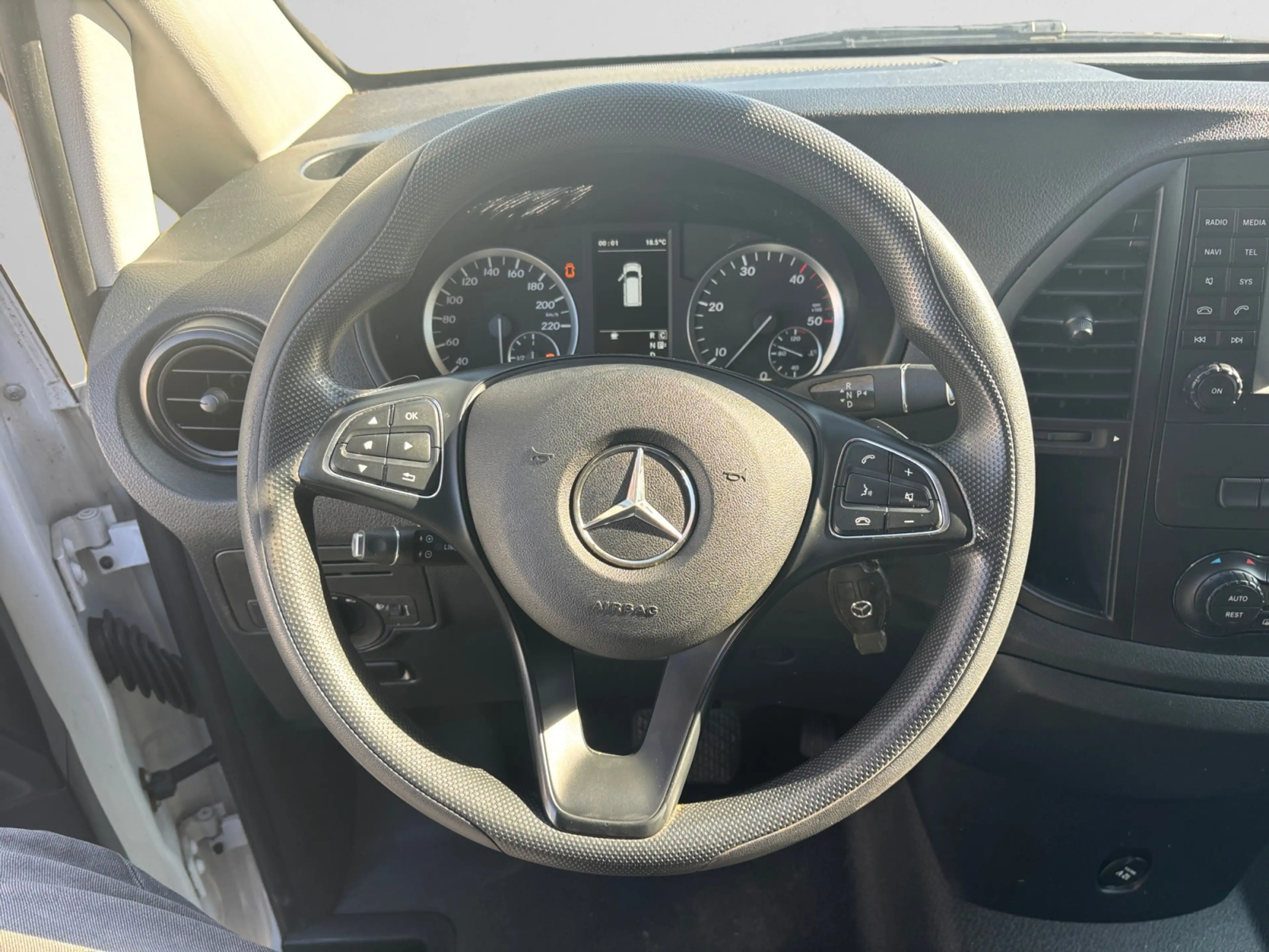 Mercedes-Benz Vito 114 CDI Lang Ambition Aut- 3 Pers, Navi, Clima, Ca — photo 10