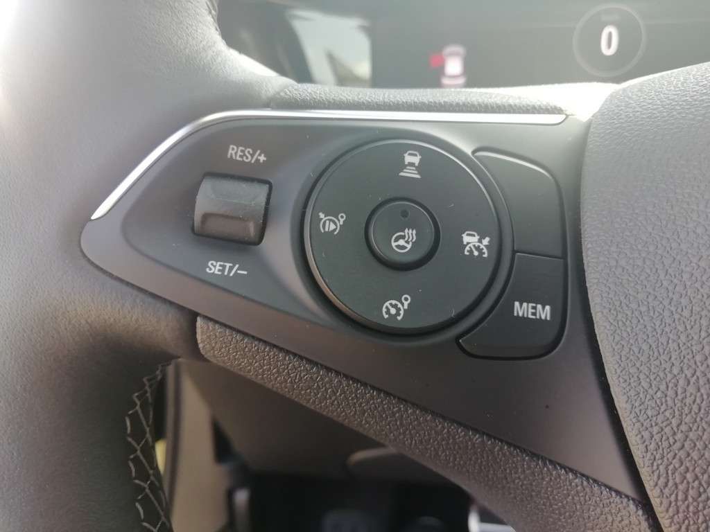 Opel Mokka E