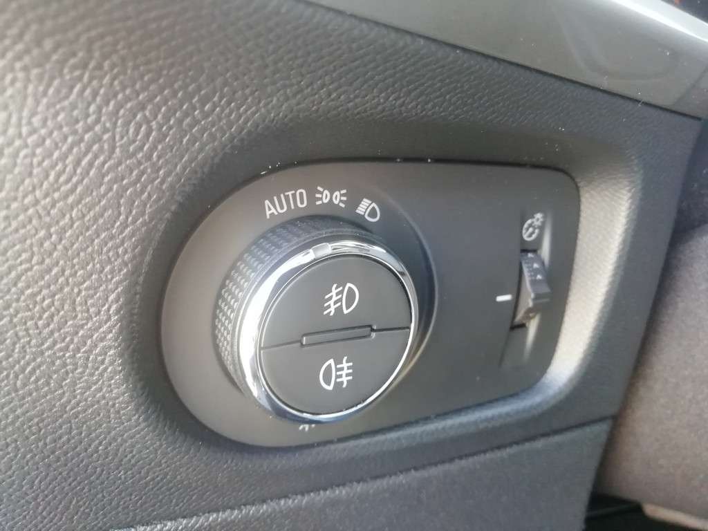 Opel Mokka E