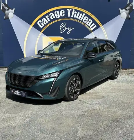 Peugeot III PureTech 130 S&amp;S EAT 8 ALLURE PACK