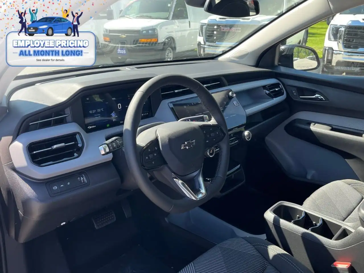 Chevrolet Bolt photo Chevrolet Bolt