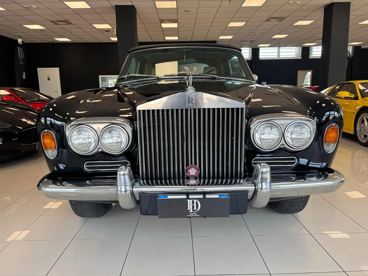 Rolls-Royce CORNICHE CABRIOLET 8 - BOOK SERVICE, foto 3