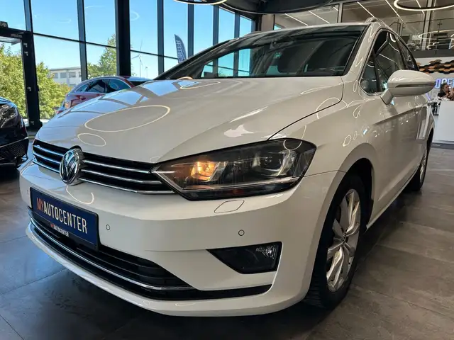 Volkswagen Golf Sportsvan view 4
