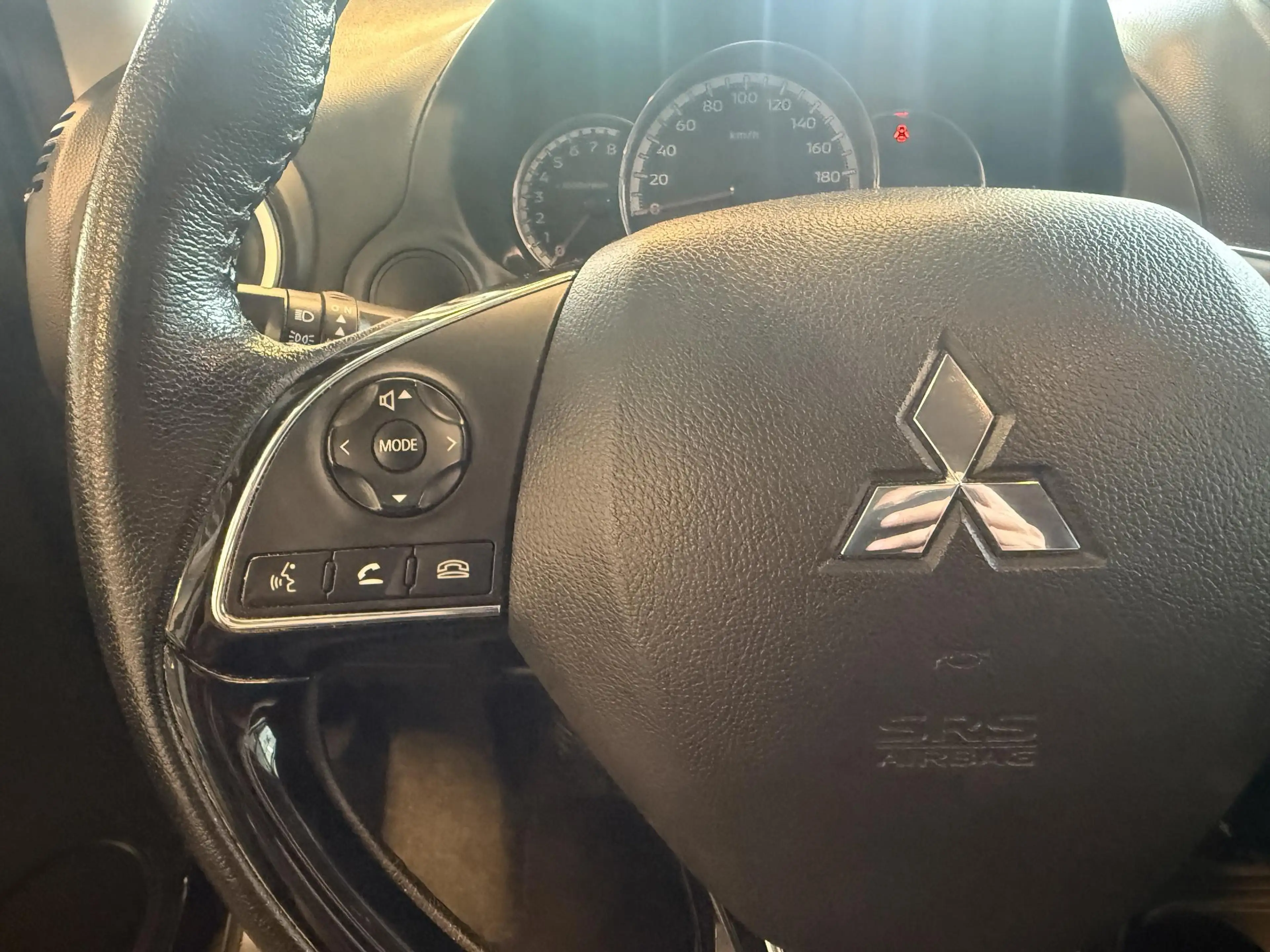 Mitsubishi Space Star 1.2 Intense — photo 9