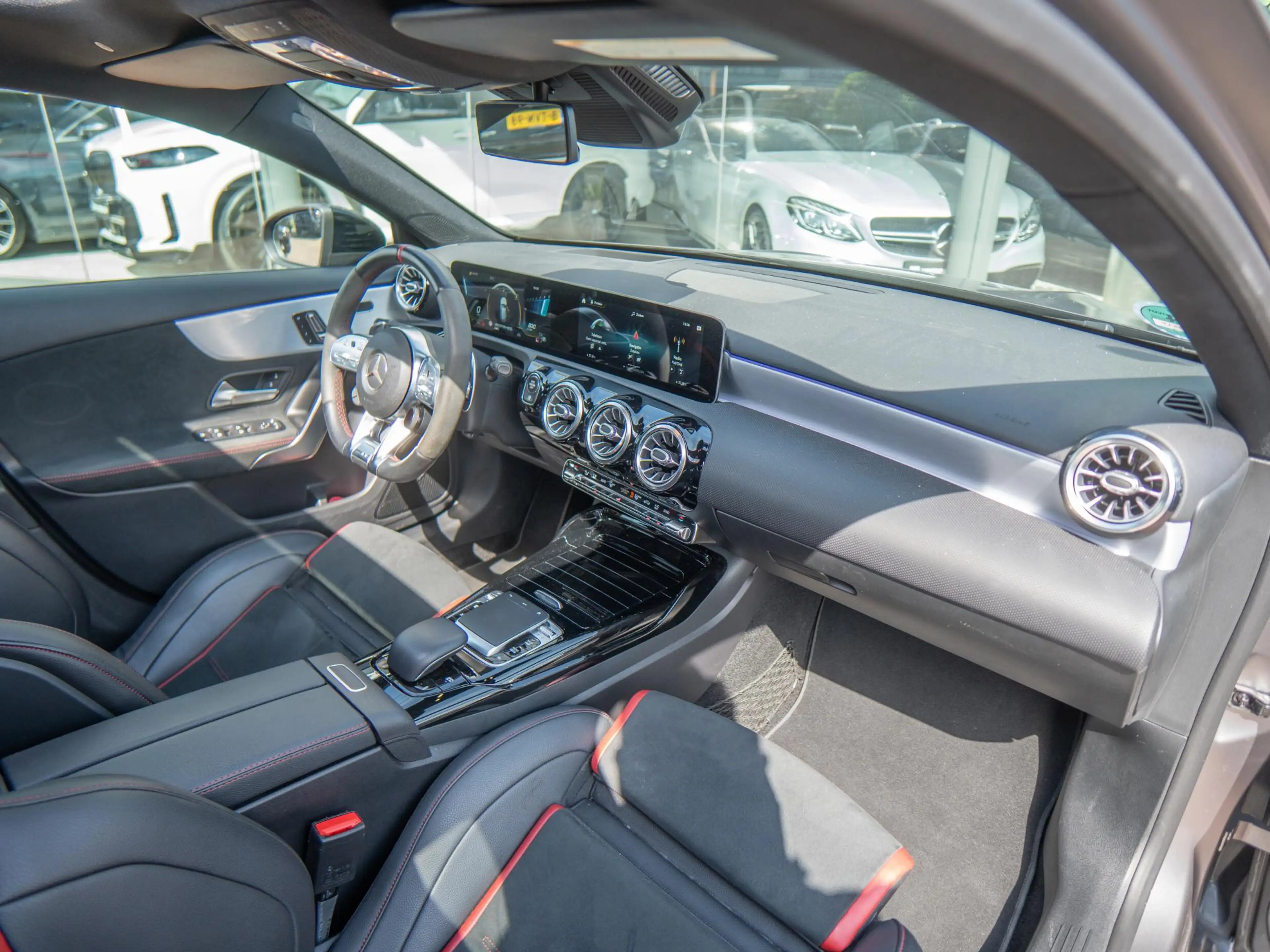 Mercedes-Benz A 45 AMG S 4MATIC+ Premium Plus | Schaalstoelen | Hud | Pan — photo 5