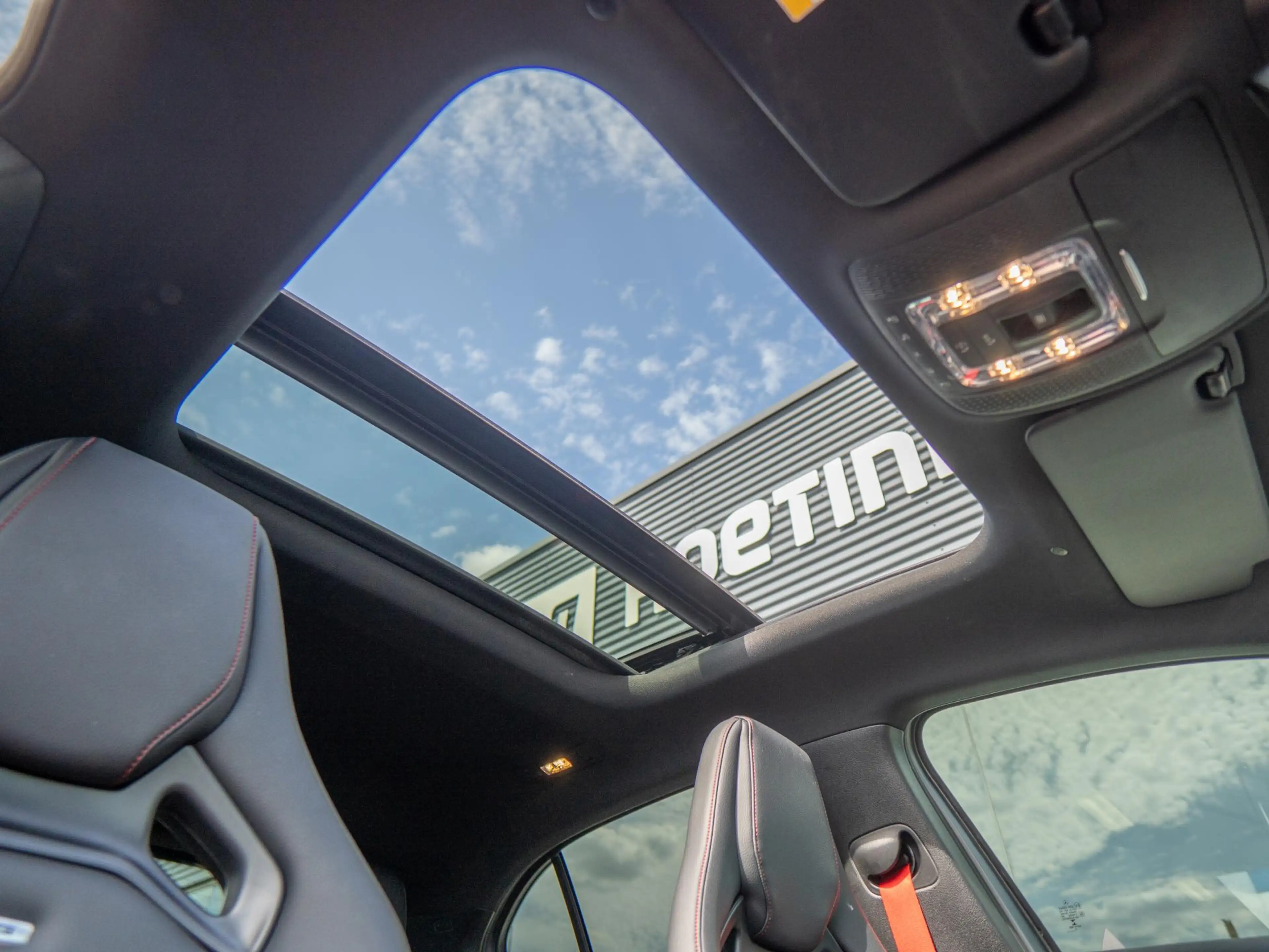 Mercedes-Benz A 45 AMG S 4MATIC+ Premium Plus | Schaalstoelen | Hud | Pan — photo 43