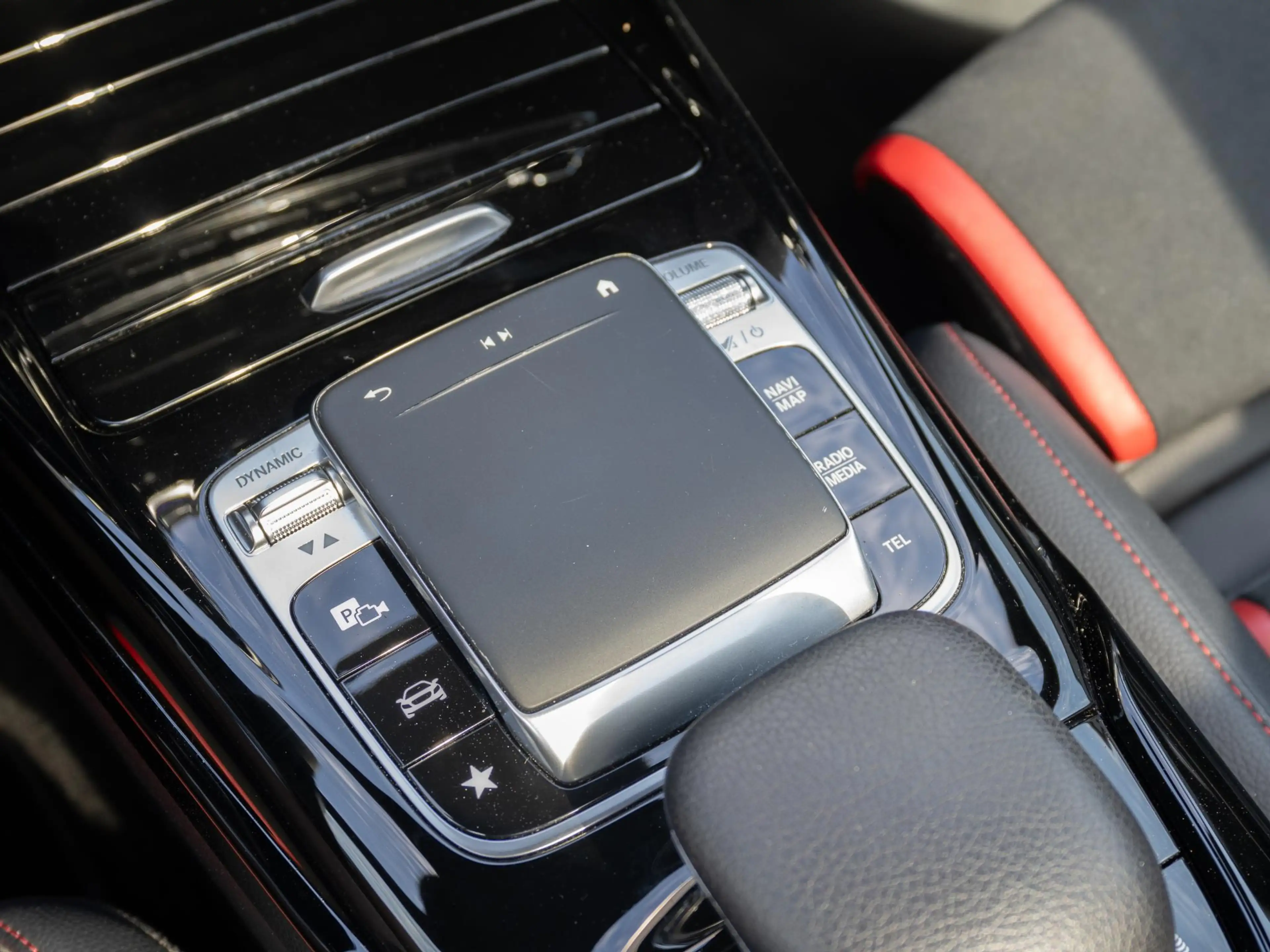 Mercedes-Benz A 45 AMG S 4MATIC+ Premium Plus | Schaalstoelen | Hud | Pan — photo 40
