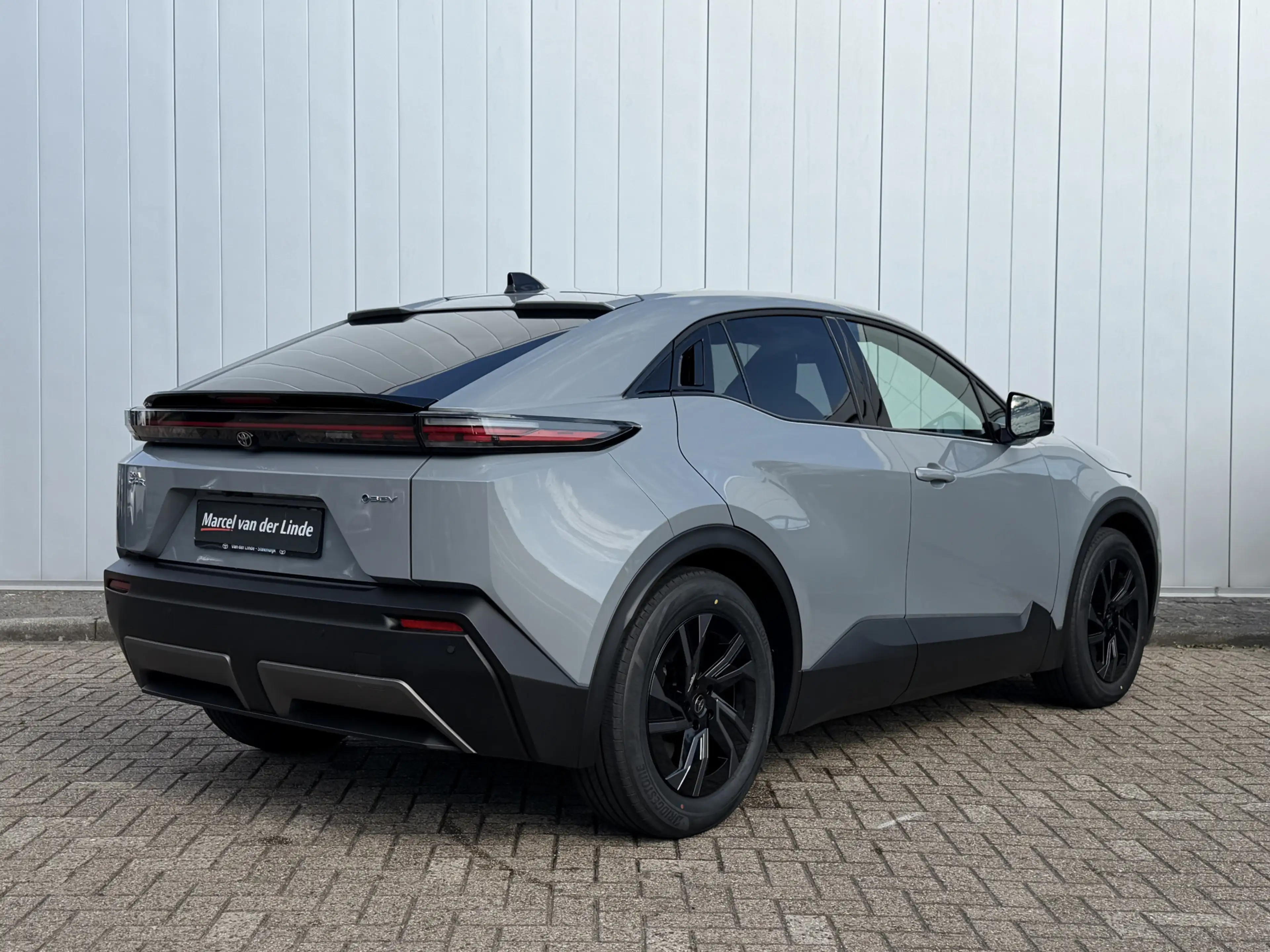 Toyota C-HR+ First Edition 77 kWh First Edition Voorraad Nieuw — photo 4
