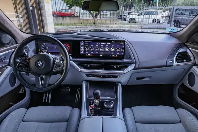 BMW XM view 10