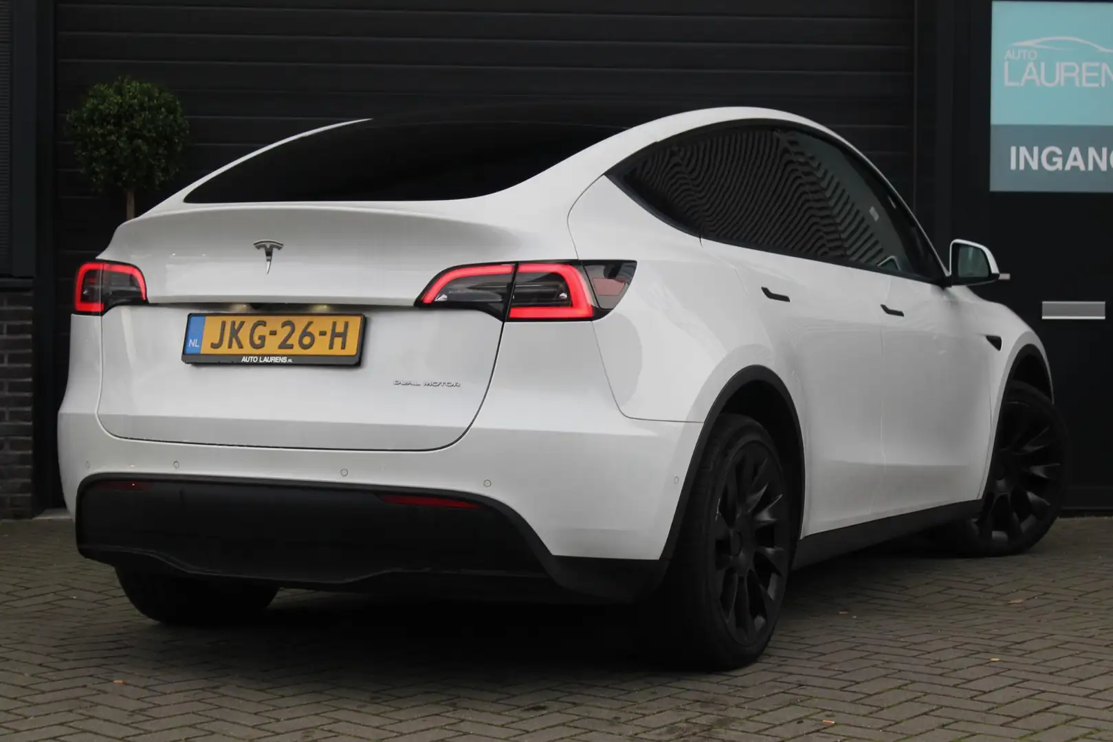 Tesla Model Y Long Range Dual Motor AWD | 97% SOH | FSD 3 | Leer Wit - 2