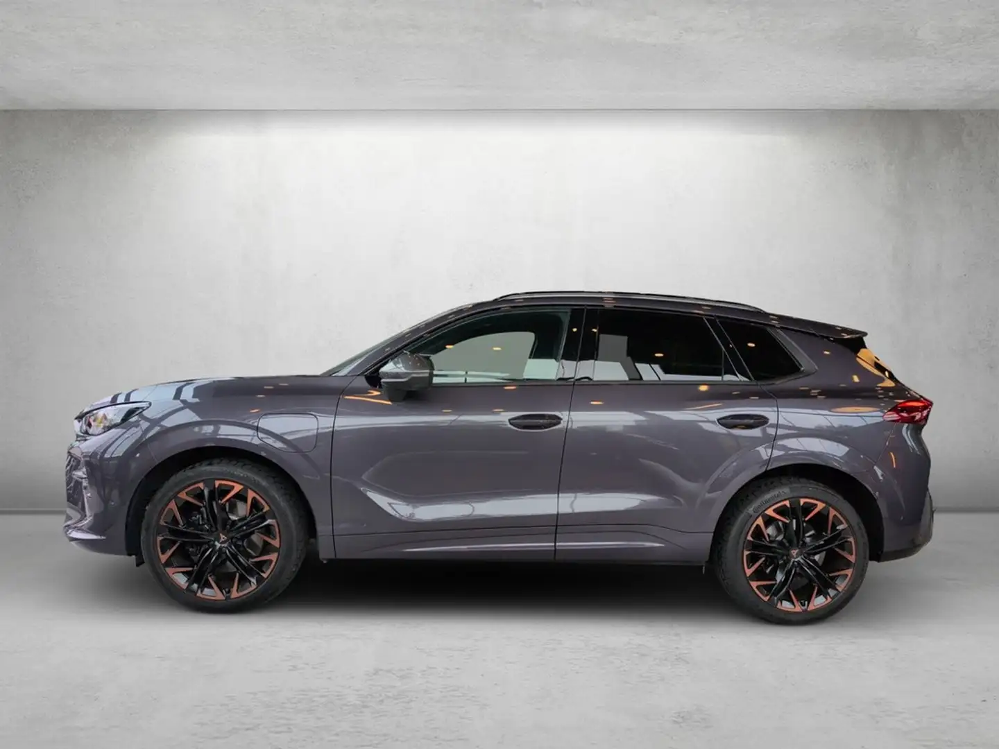 CUPRA Terramar VZ 1.5 e-HYBRID 272PS 6-Gang -DSG ABGABE 12.2025 Violett - 2