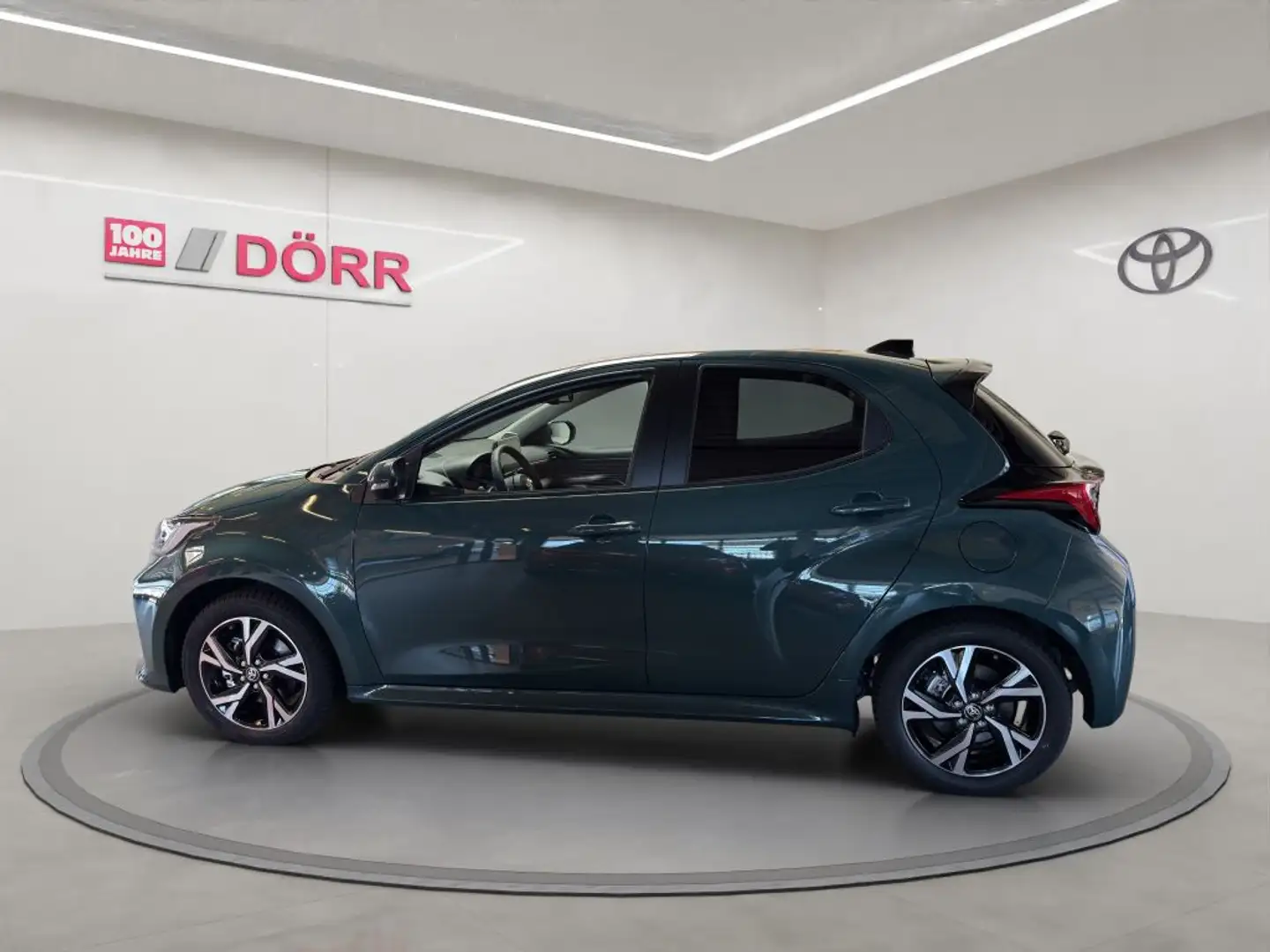 Toyota Yaris Hybrid 116 1.5 VVT-i Teamplayer Vert - 2