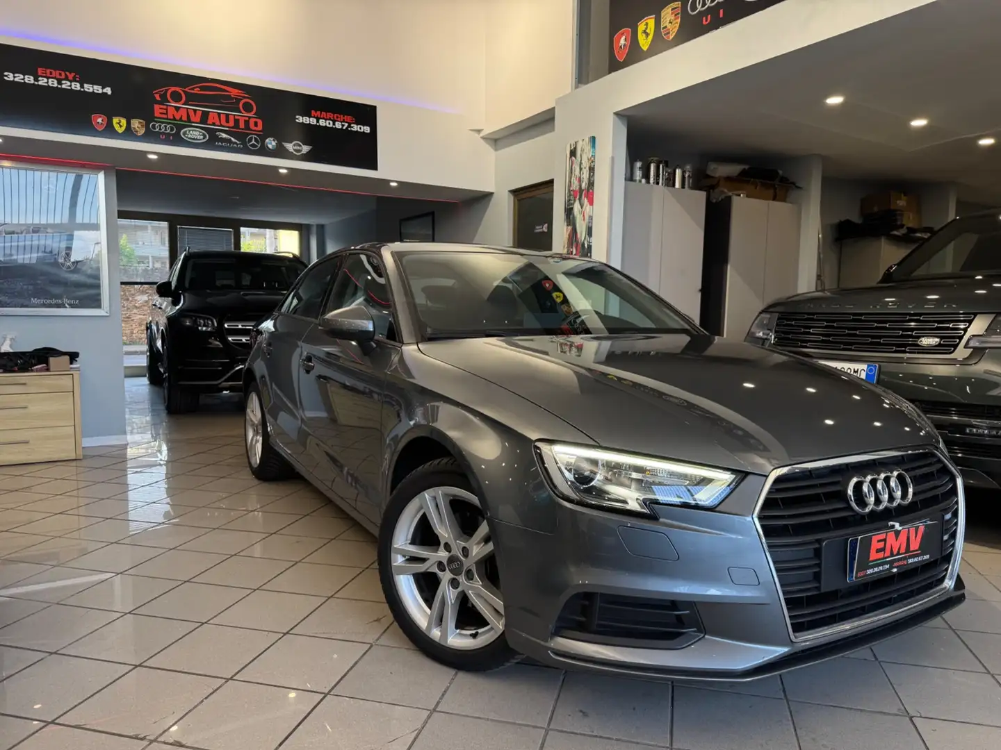 Audi A3 Sedan 30 TDI Admired Grigio - 1