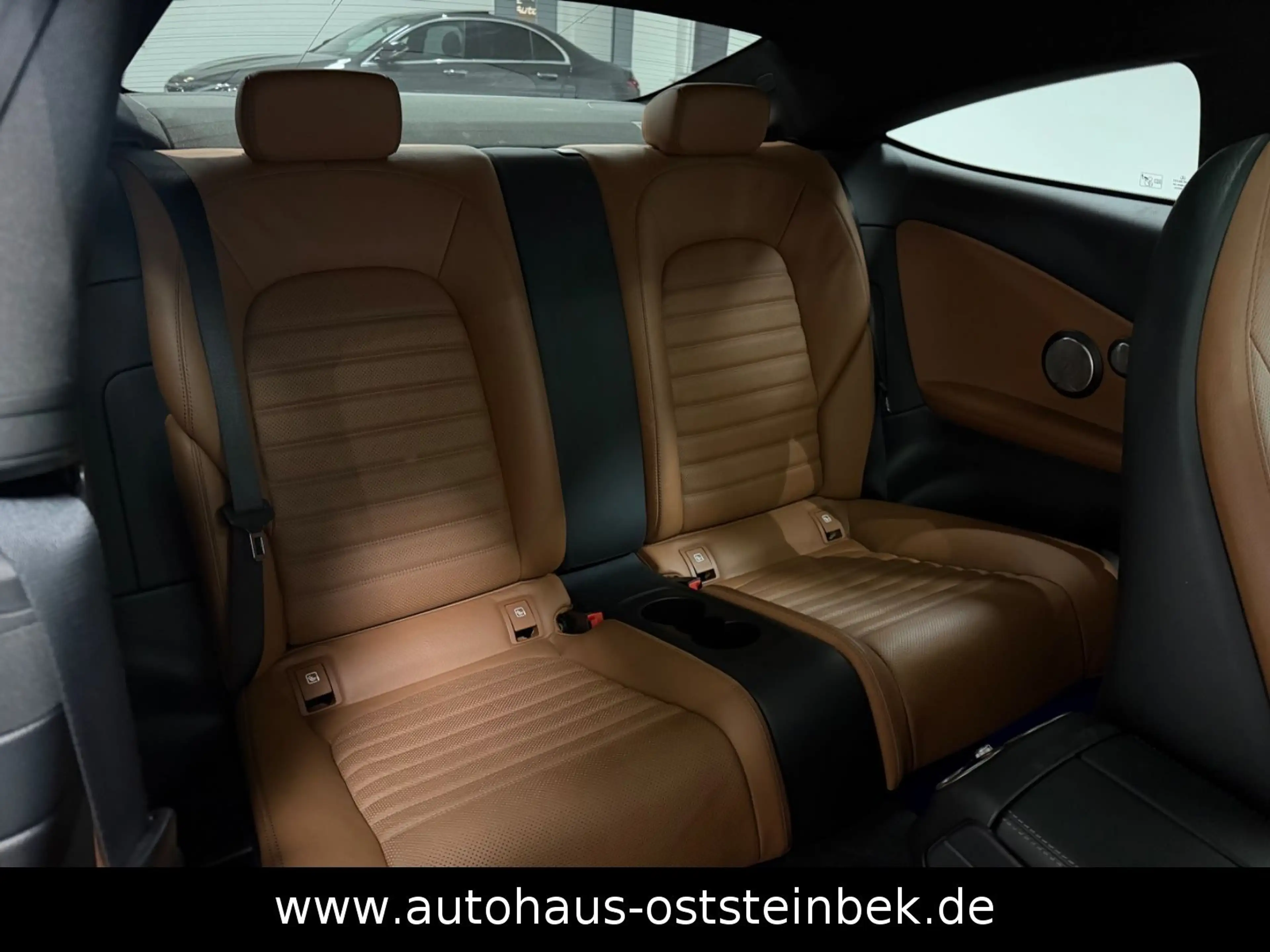 Mercedes-Benz C 220 d COUPE AMG-LINE/PANO/BURMESTER/360°KAM/ — photo 14
