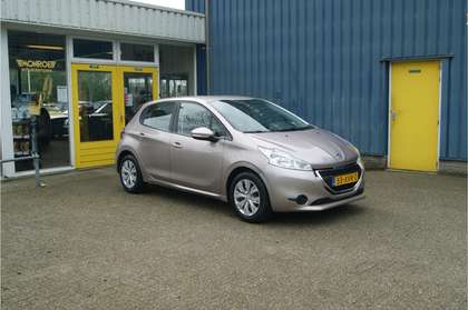 Peugeot 208 1.2 VTi Active, Airco, Navi, Nieuwe Riem!!!
