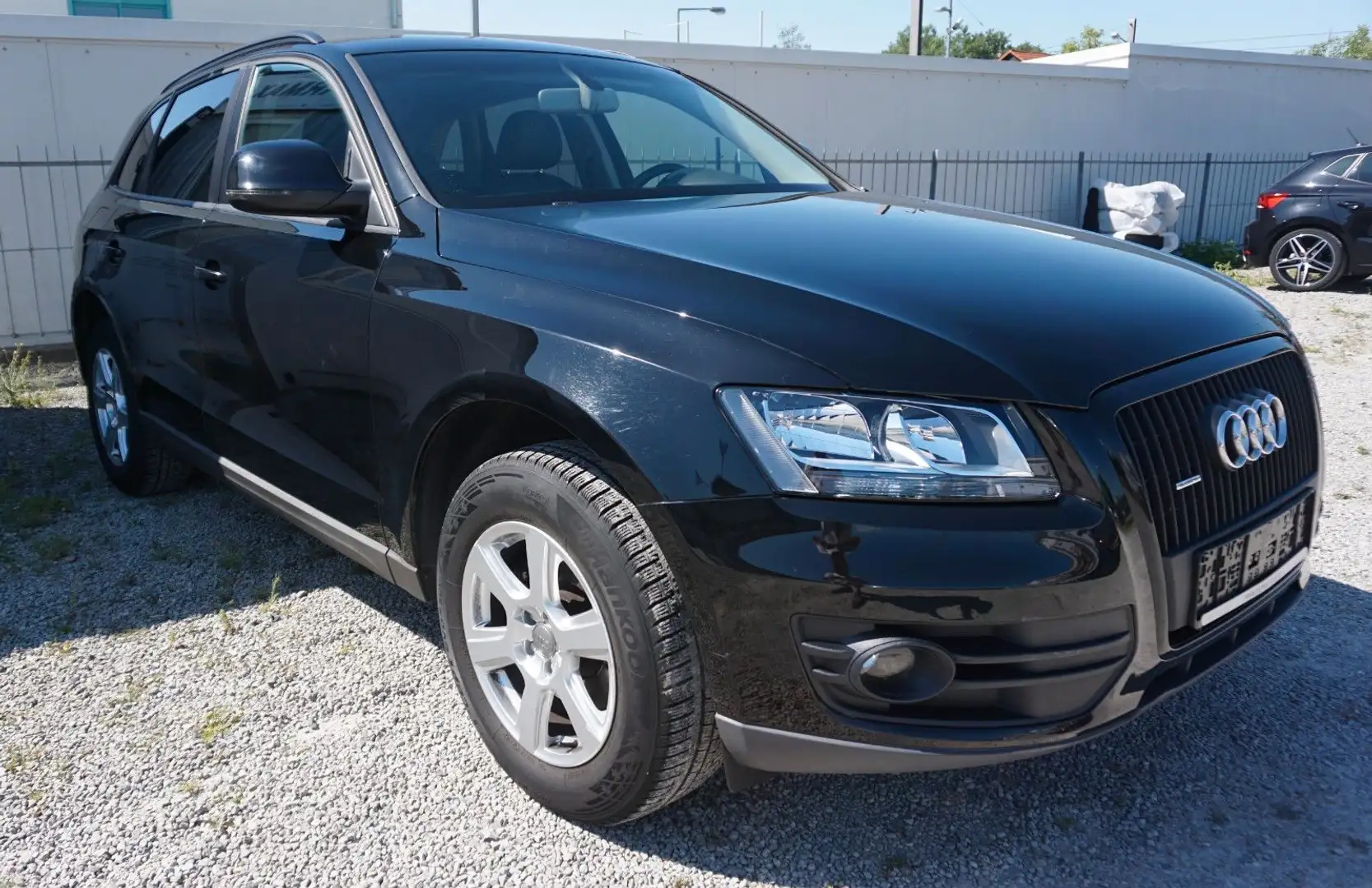 Audi Q5 2.0 TFSI  quattro, Leder, SHZ, 8 fach bereift Чёрный - 2