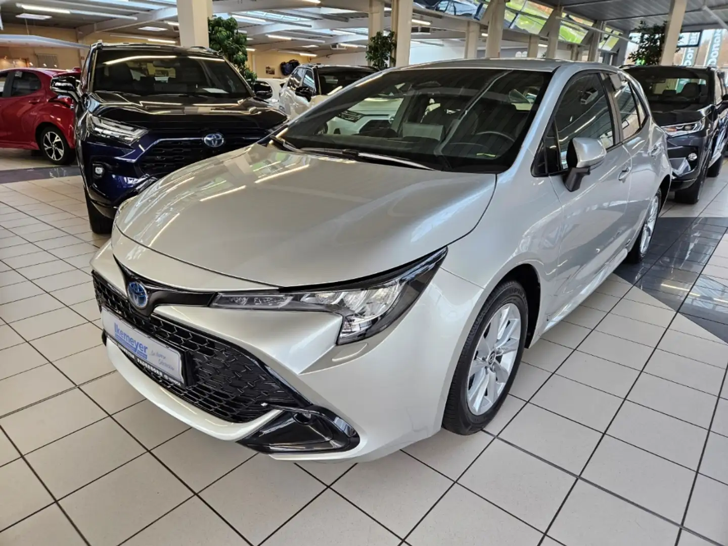 Toyota Corolla 1,8 Hybrid Sitzheizung Lenkradheizung Rückfahrkame Silber - 1