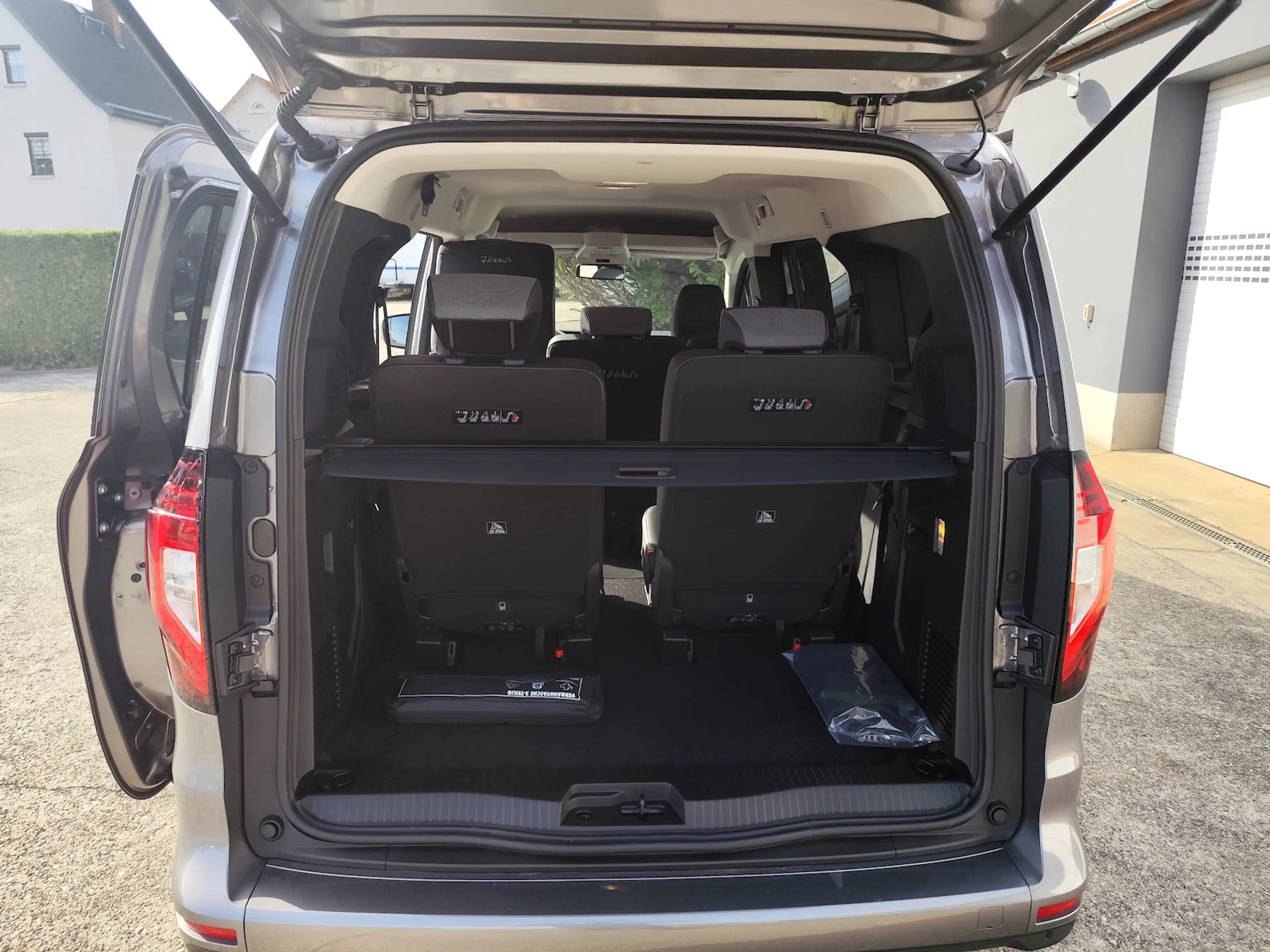 Nissan Townstar L2 Tekna AT 7 Sitzer Navi Cam SHZ — photo 11