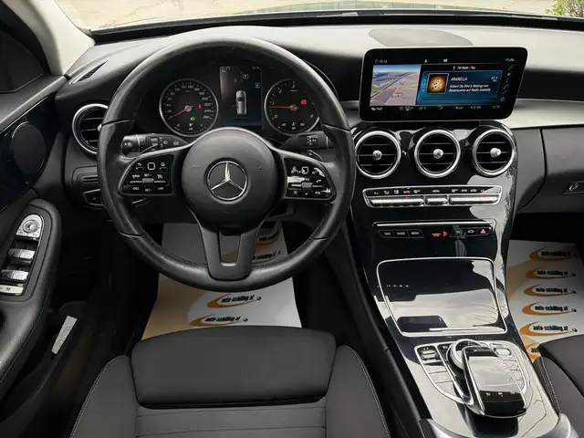 Mercedes-Benz C view 7