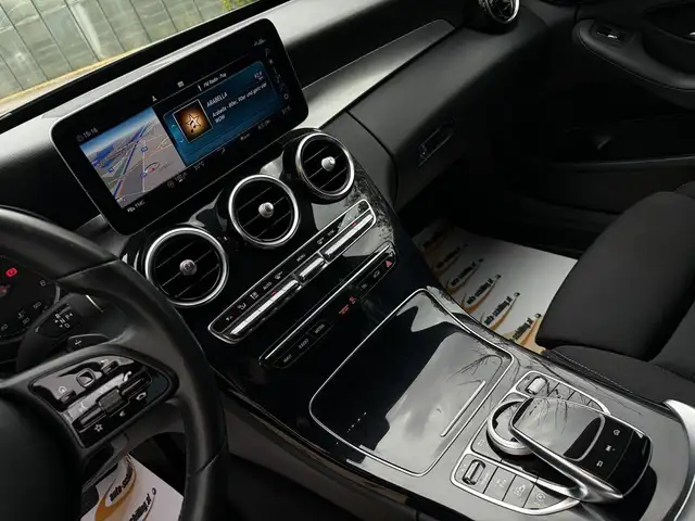 Mercedes-Benz C view 10