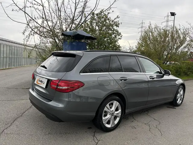 Mercedes-Benz C view 3