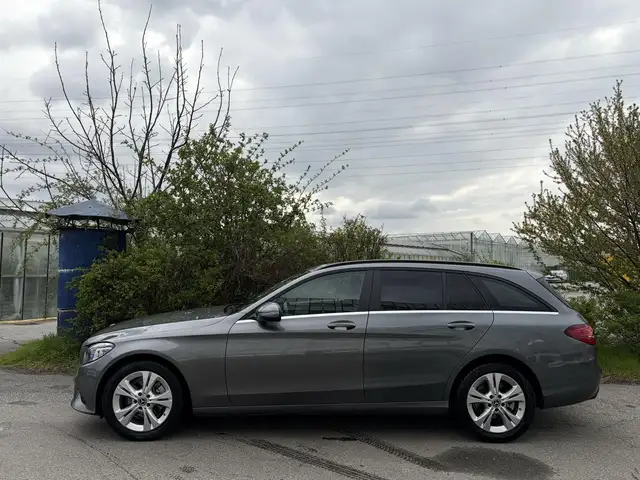 Mercedes-Benz C view 5