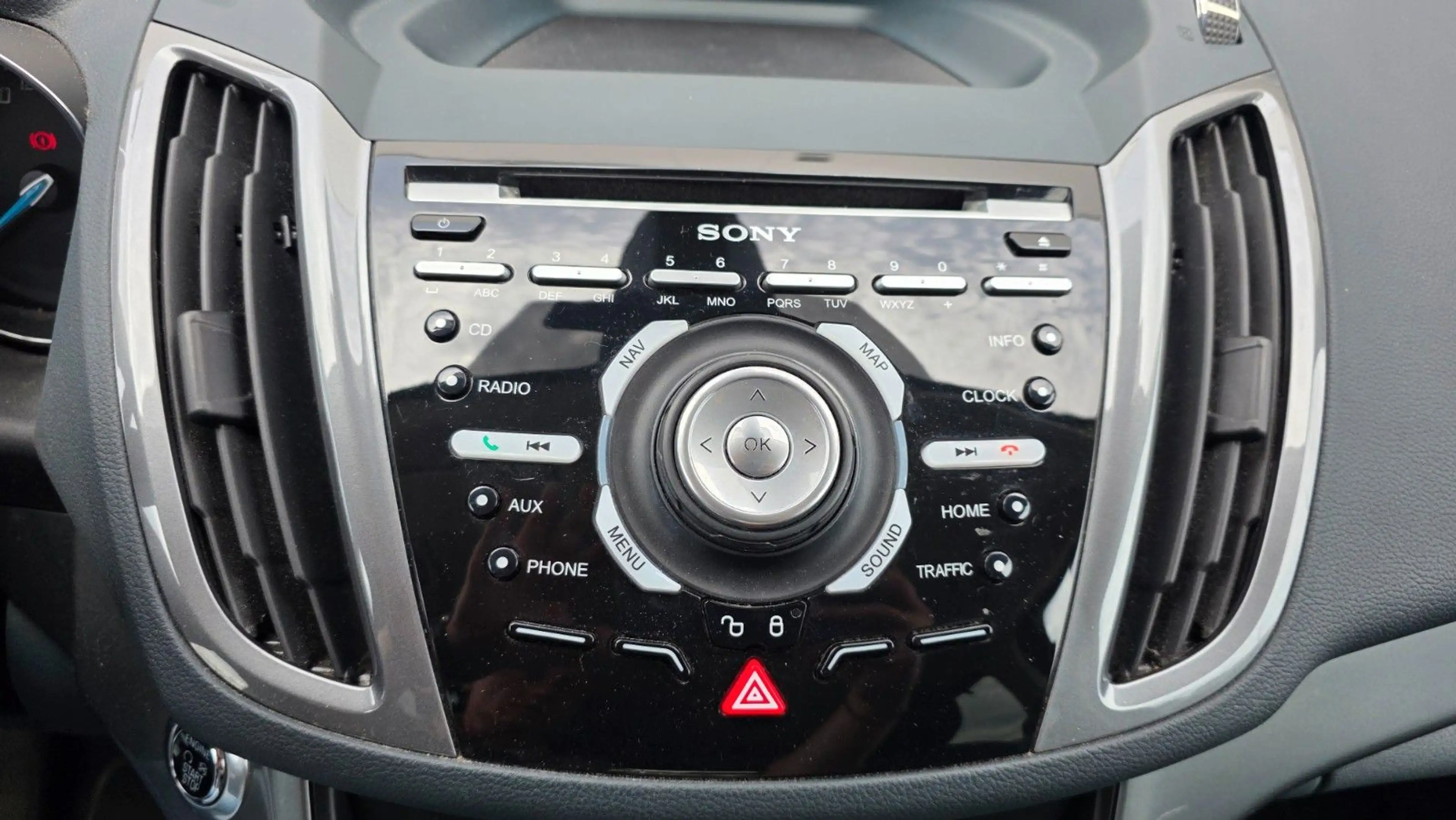 Ford Grand C-Max Grand C-MAX Titanium Aut Navi Klima Shzg — photo 6
