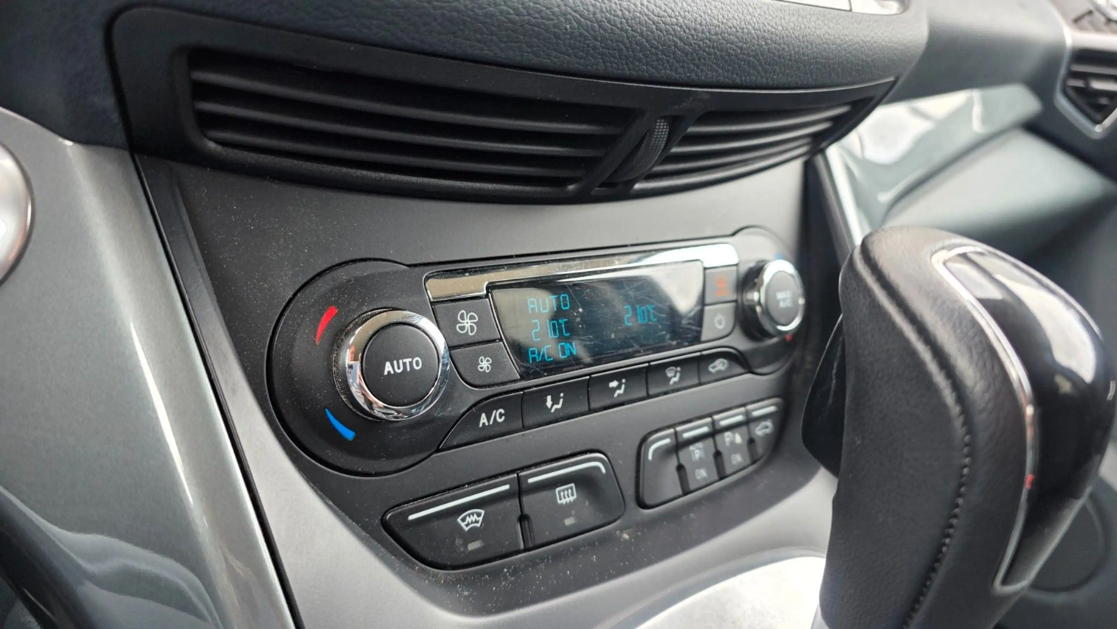 Ford Grand C-Max Grand C-MAX Titanium Aut Navi Klima Shzg — photo 12