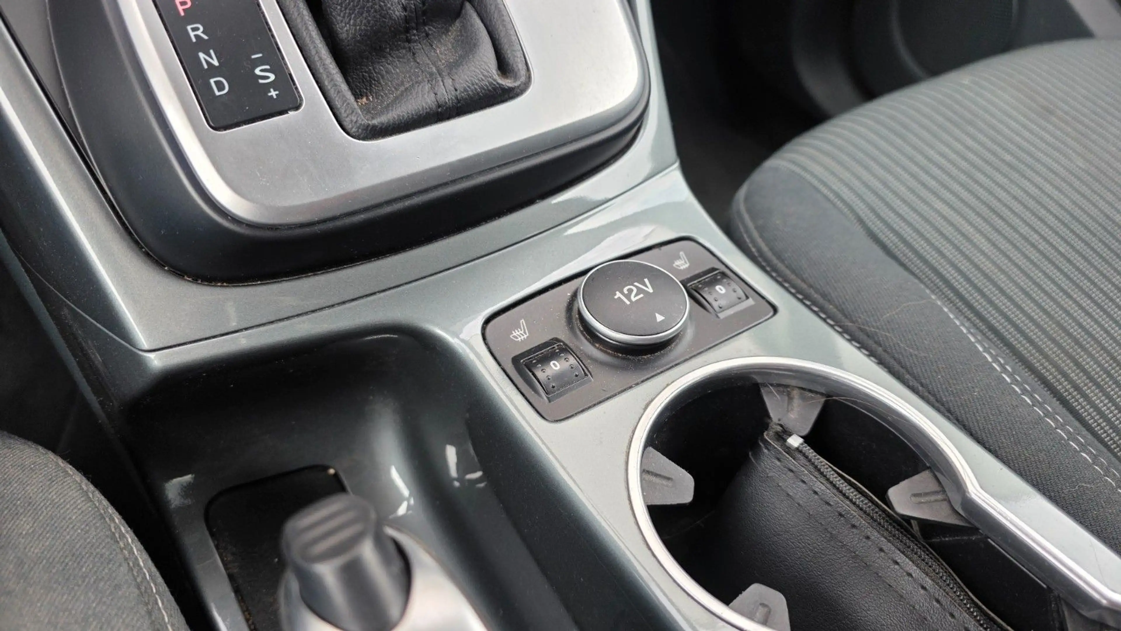 Ford Grand C-Max Grand C-MAX Titanium Aut Navi Klima Shzg — photo 14