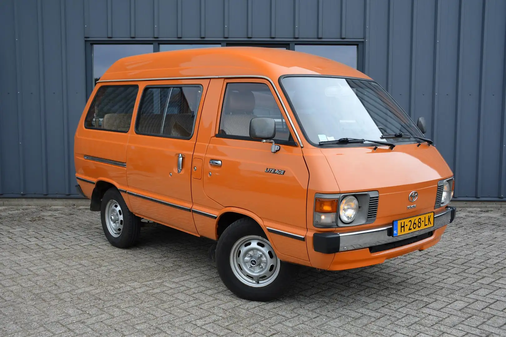 Toyota Lite-Ace 7p BUS * Unieke auto in zeer nette staat Oranje - 2