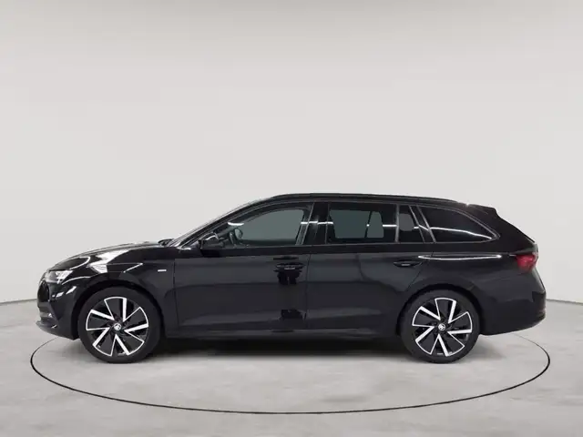 Skoda Octavia view 6