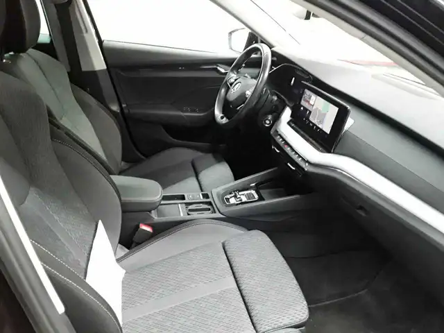 Skoda Octavia view 8